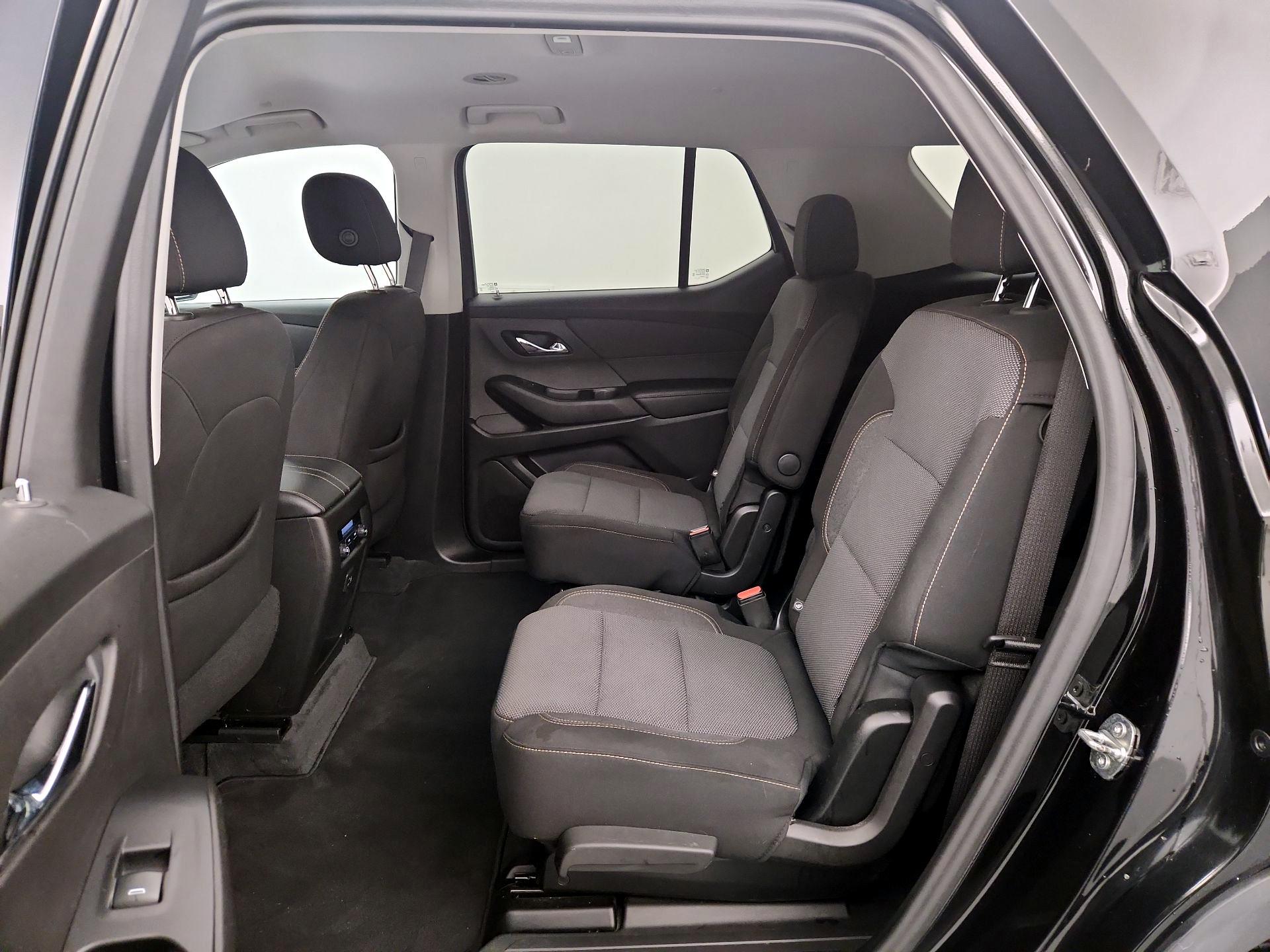 Thumbnail: 2021 Chevrolet Traverse - 19