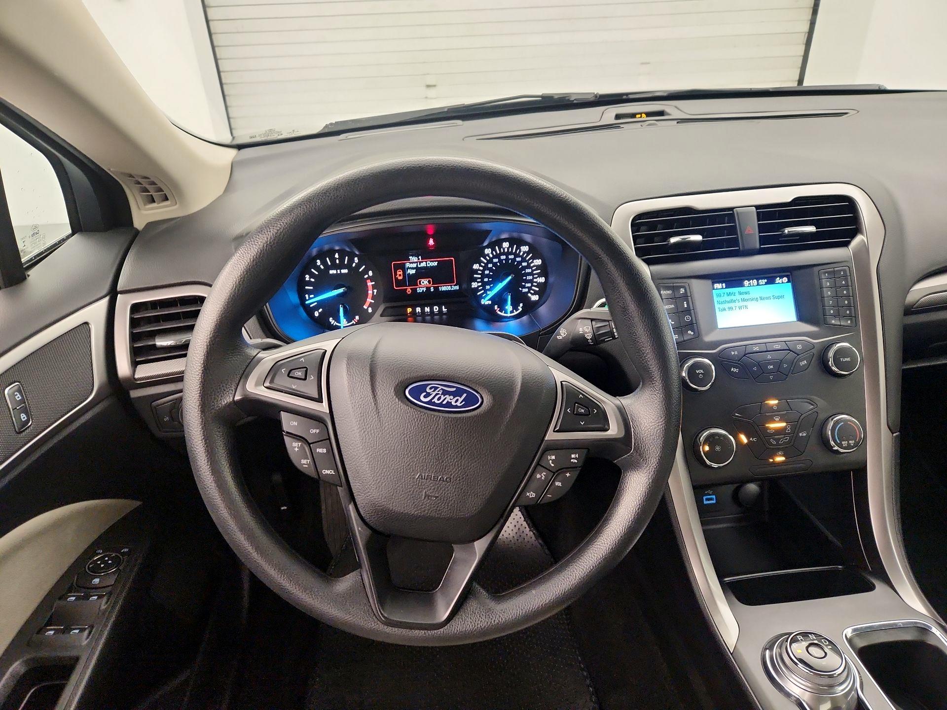 Thumbnail: 2020 Ford Fusion - 10