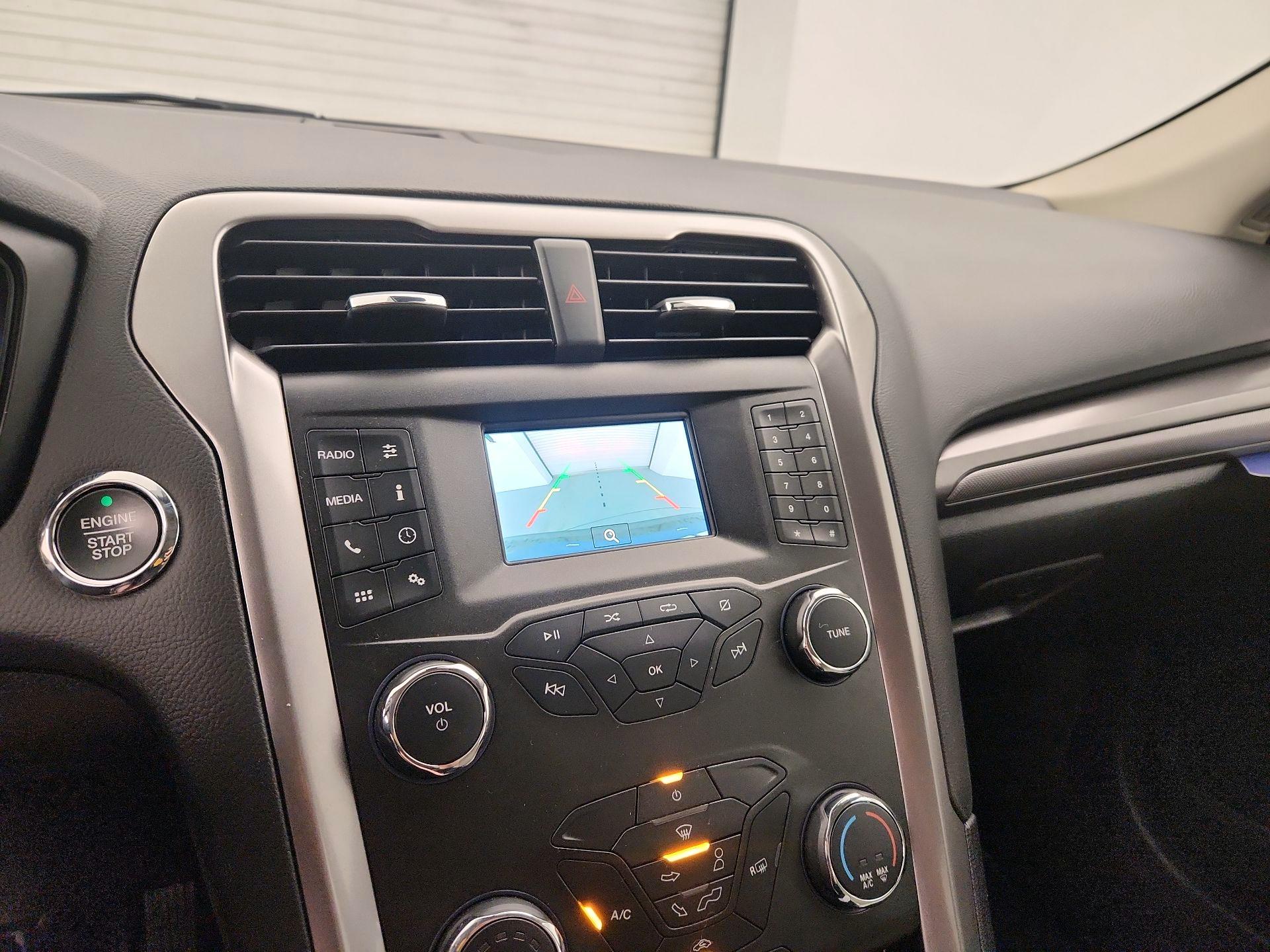 Thumbnail: 2020 Ford Fusion - 14