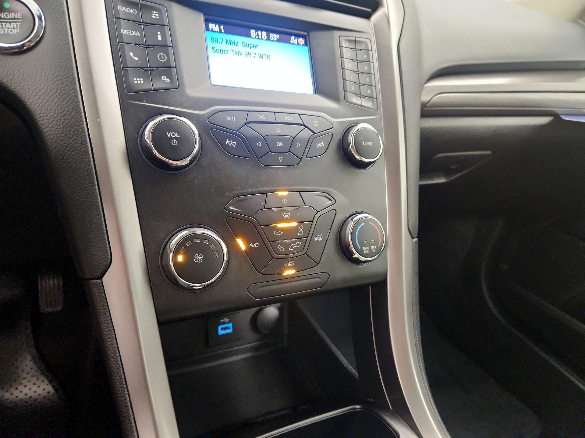 Thumbnail: 2020 Ford Fusion - 16