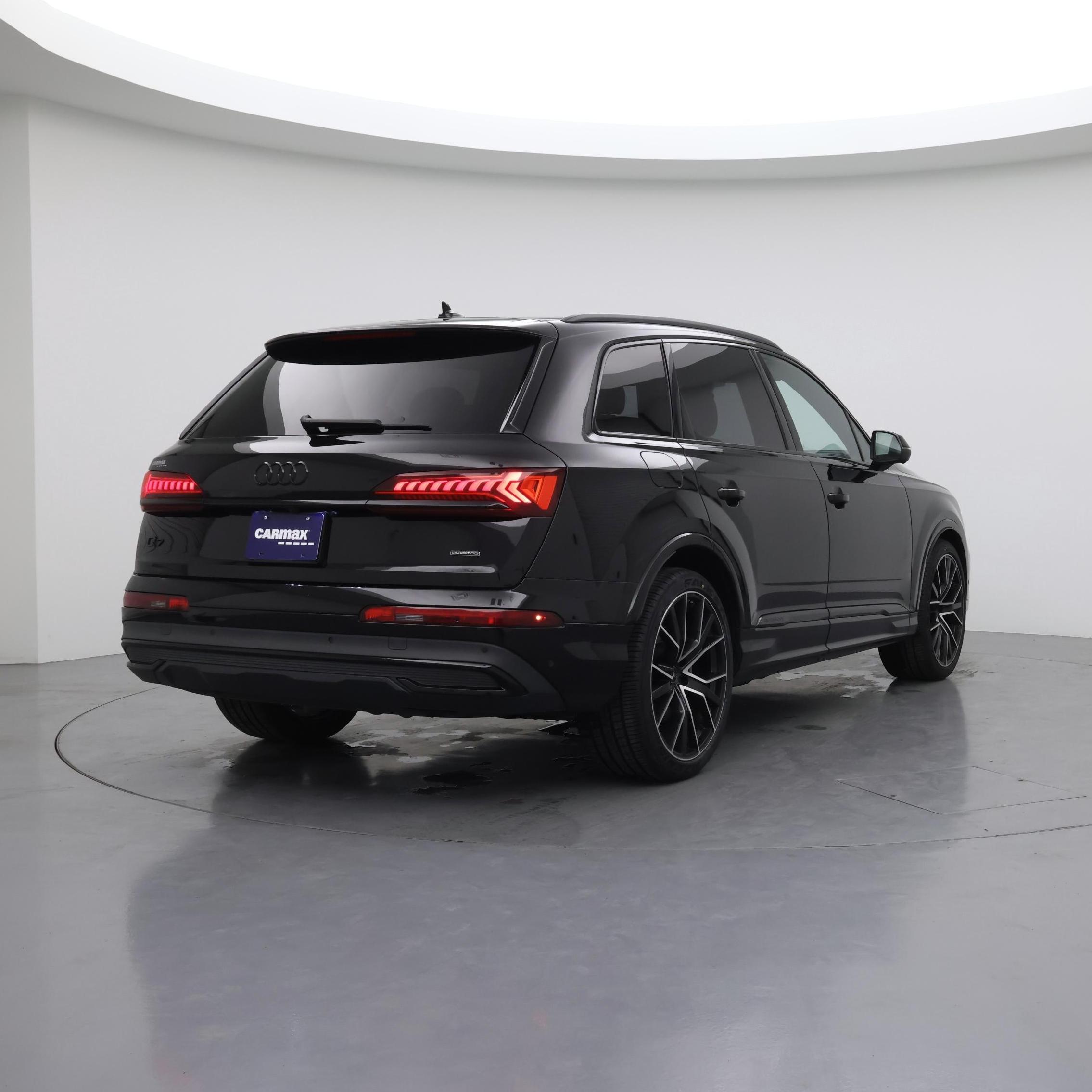 Thumbnail: 2022 Audi Q7 - 8