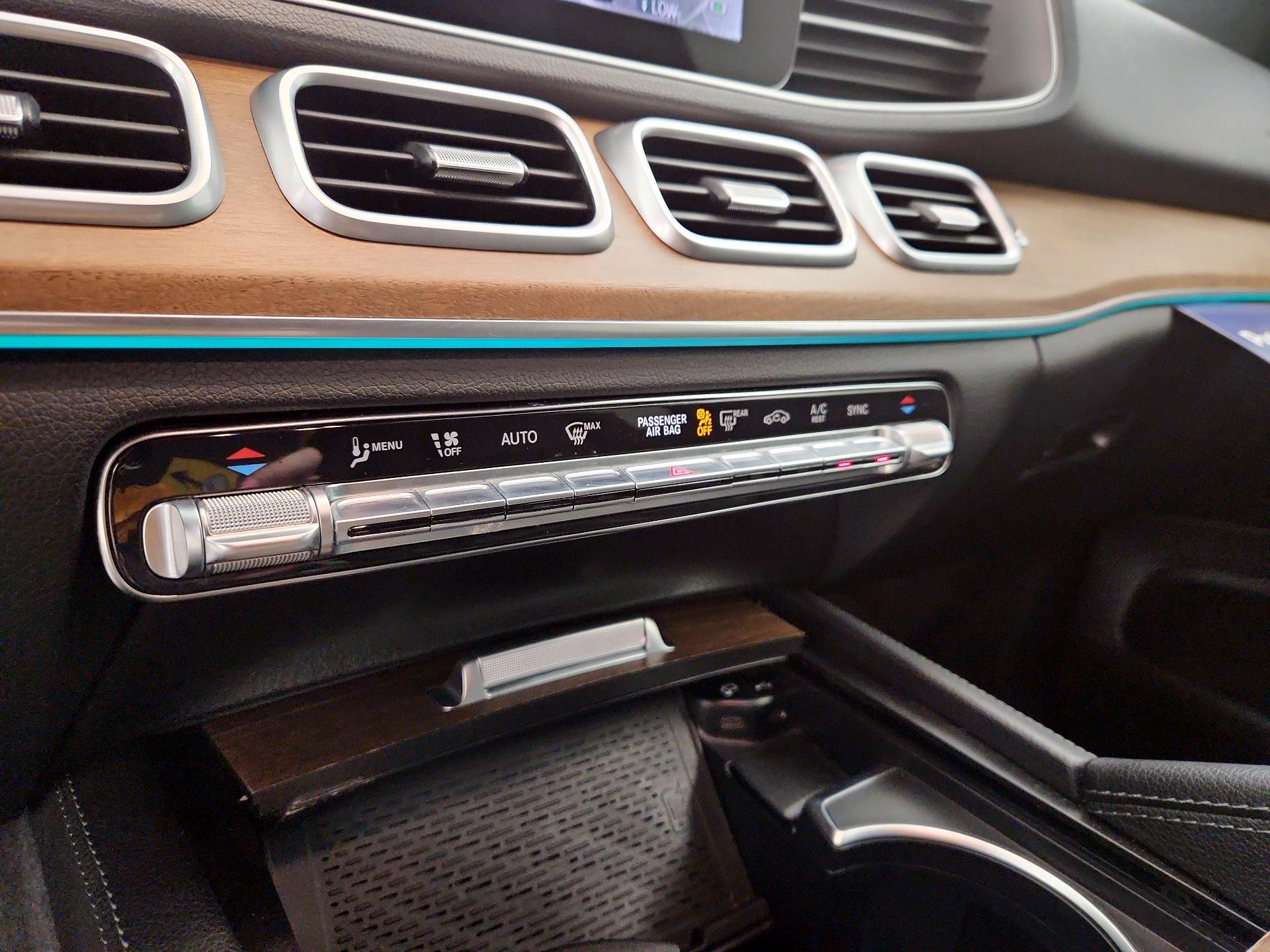 Thumbnail: 2021 Mercedes-Benz GLE - 16