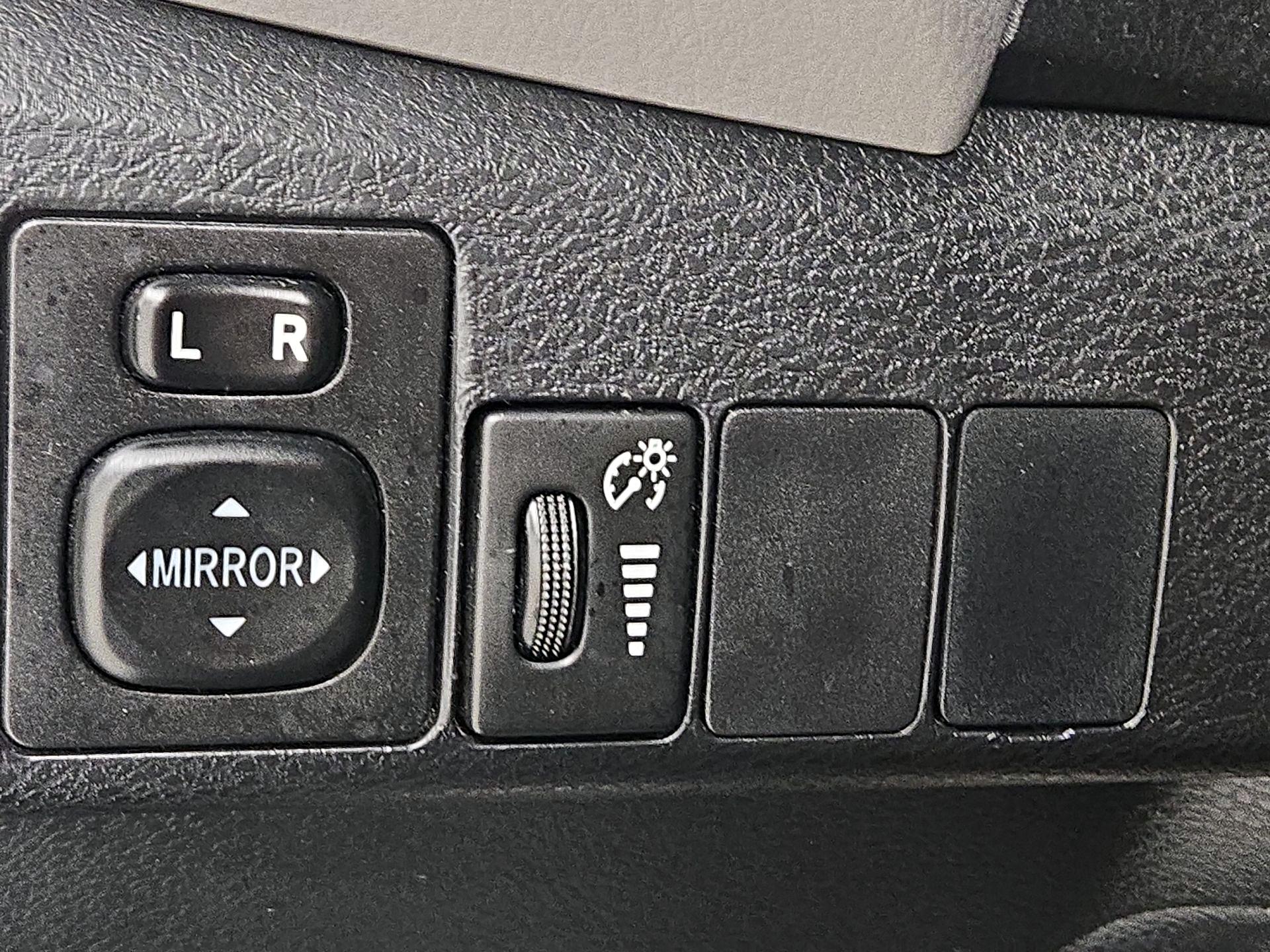 Thumbnail: 2016 Toyota Corolla - 13