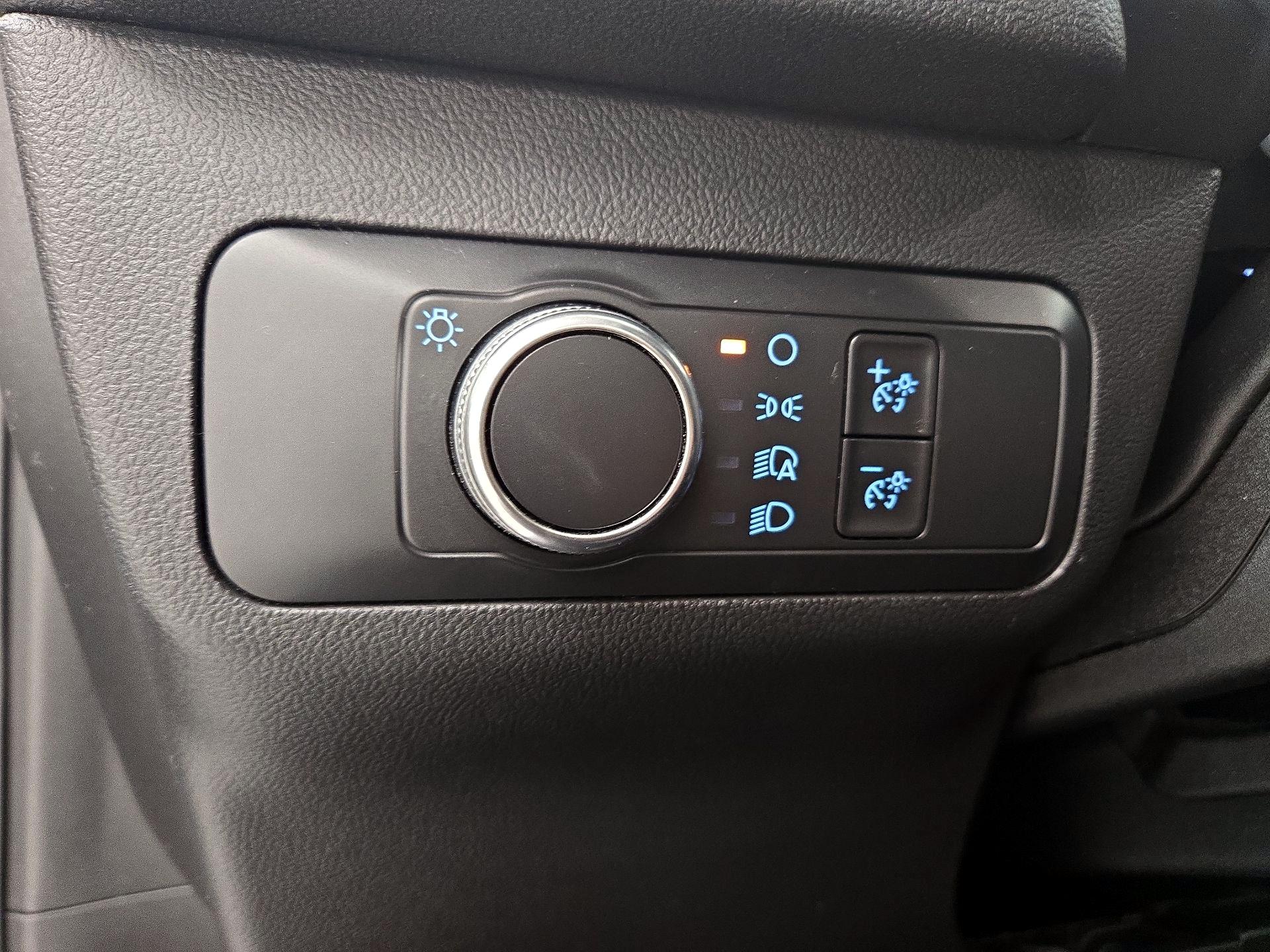 Thumbnail: 2020 Ford Escape - 13