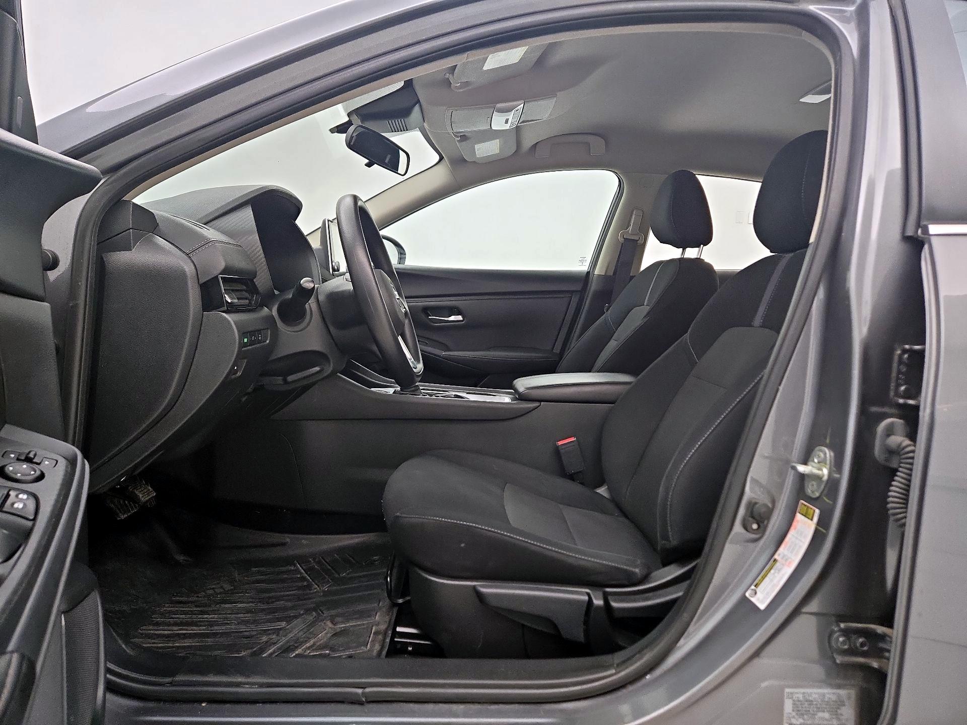 Thumbnail: 2023 Nissan Sentra - 11