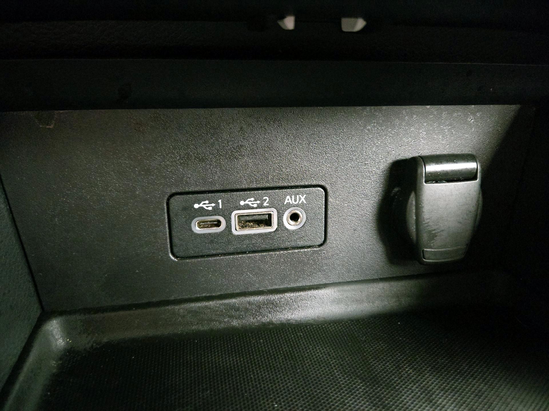 Thumbnail: 2023 Nissan Sentra - 18