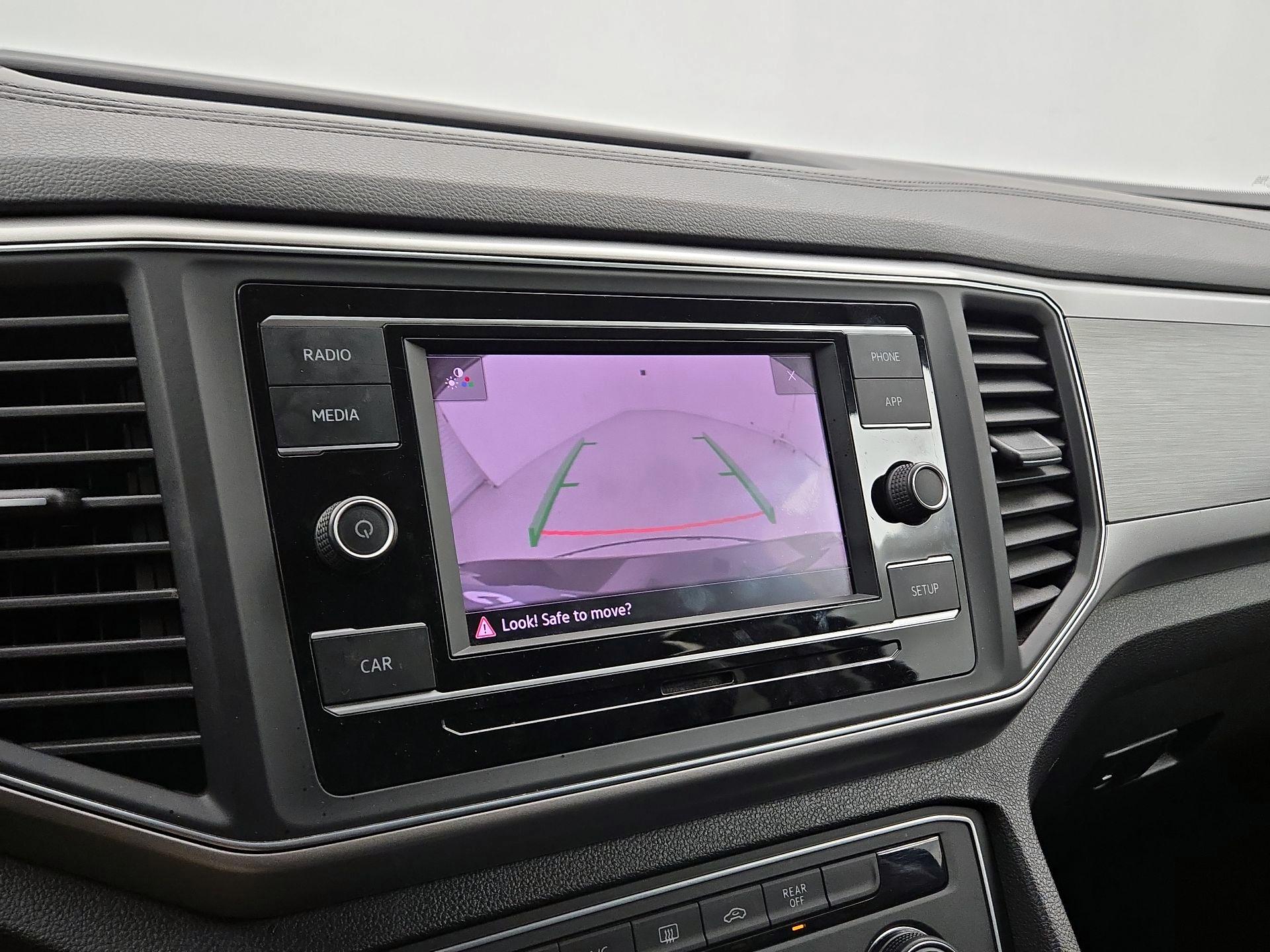 Thumbnail: 2018 Volkswagen Atlas - 14