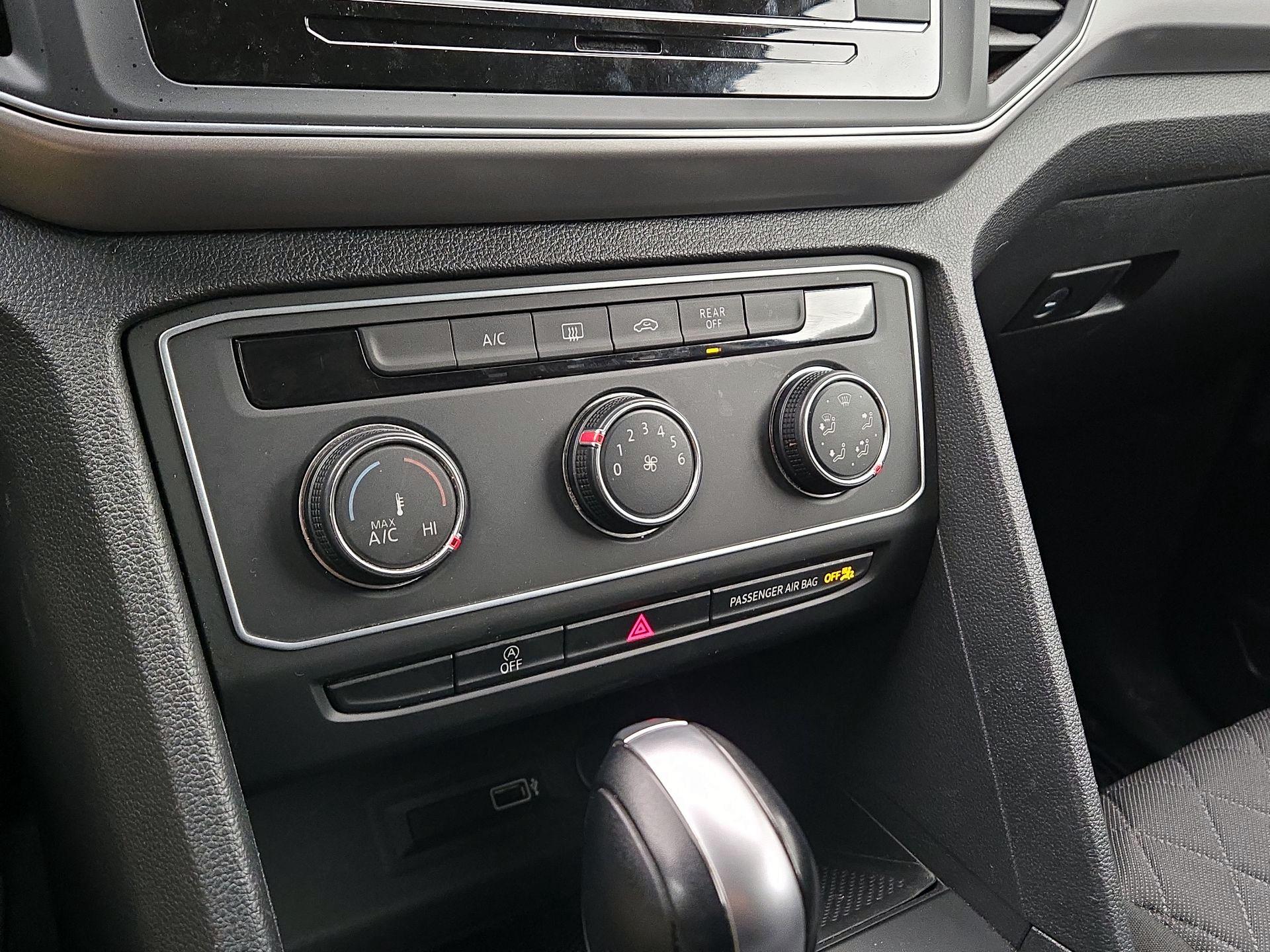 Thumbnail: 2018 Volkswagen Atlas - 16