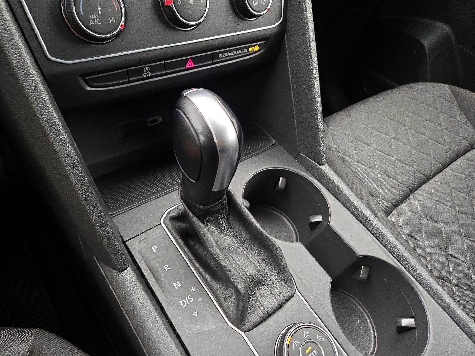 Thumbnail: 2018 Volkswagen Atlas - 17