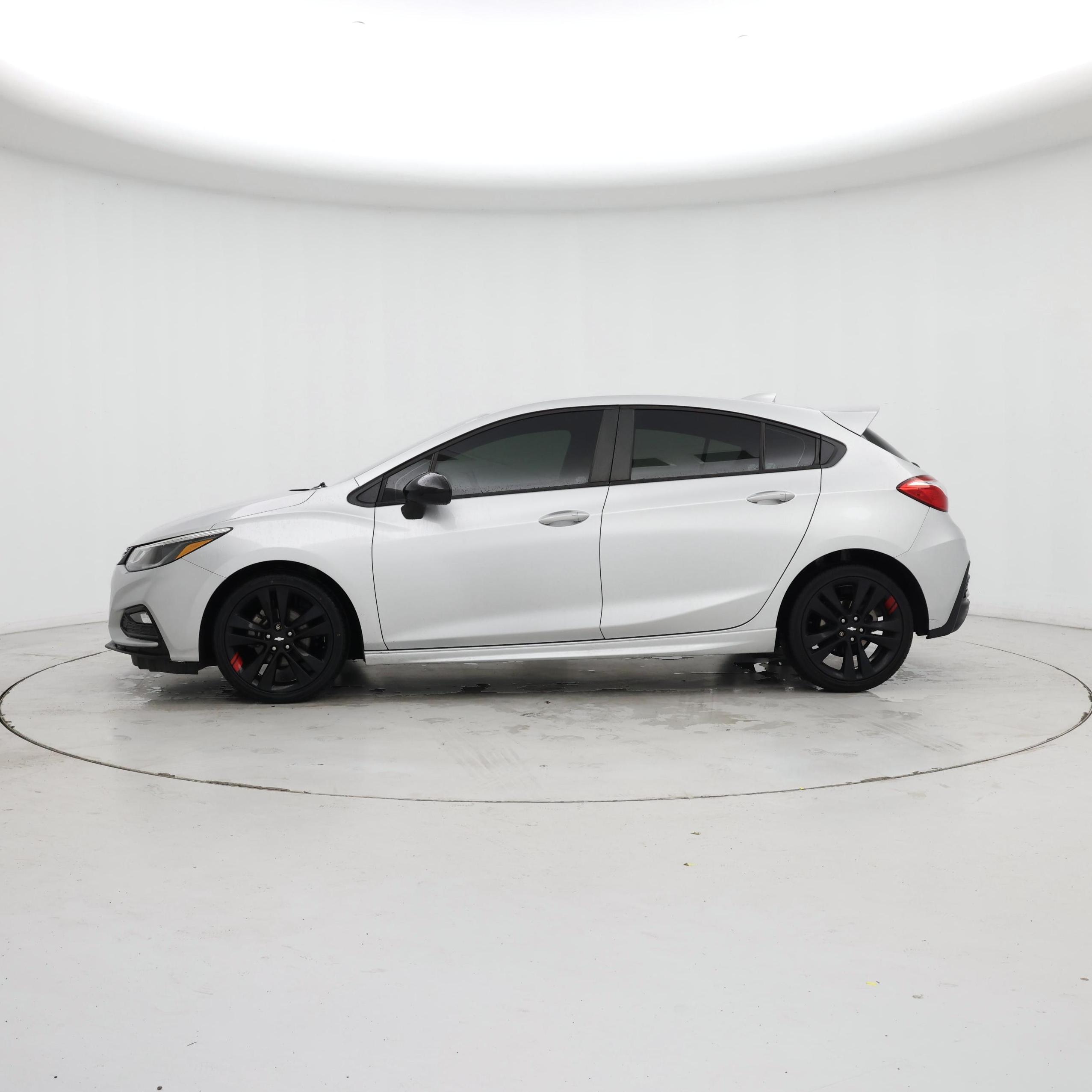 Thumbnail: 2018 Chevrolet Cruze - 3