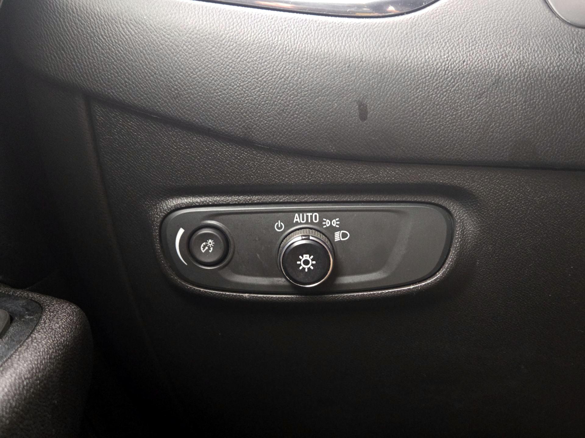 Thumbnail: 2019 Chevrolet Equinox - 13