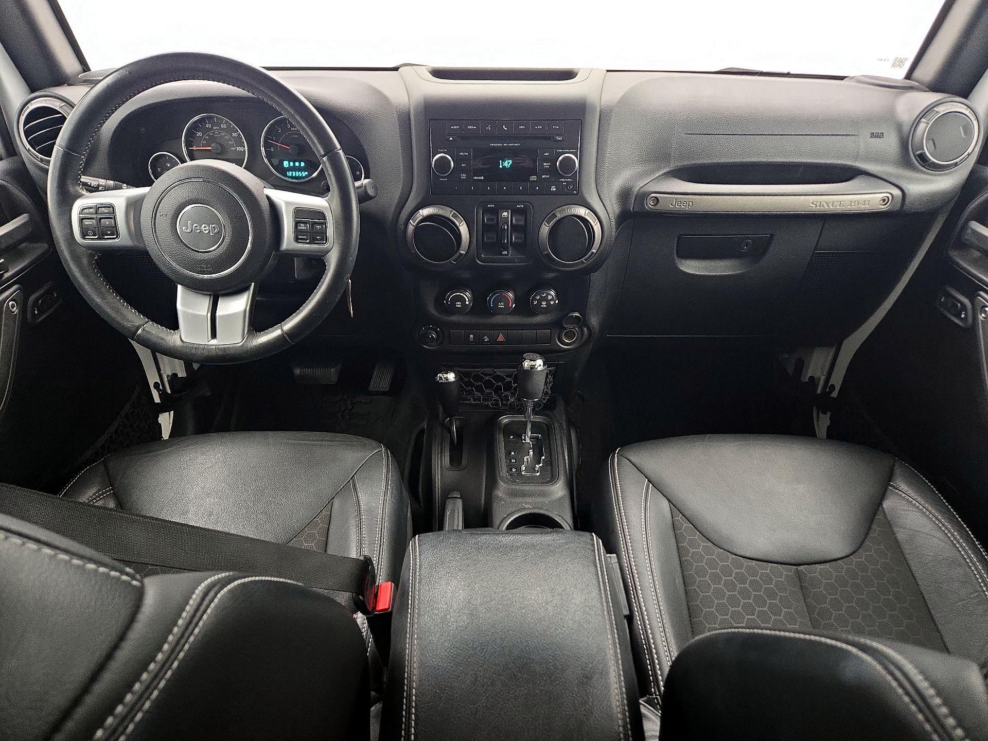 Thumbnail: 2016 Jeep Wrangler - 9