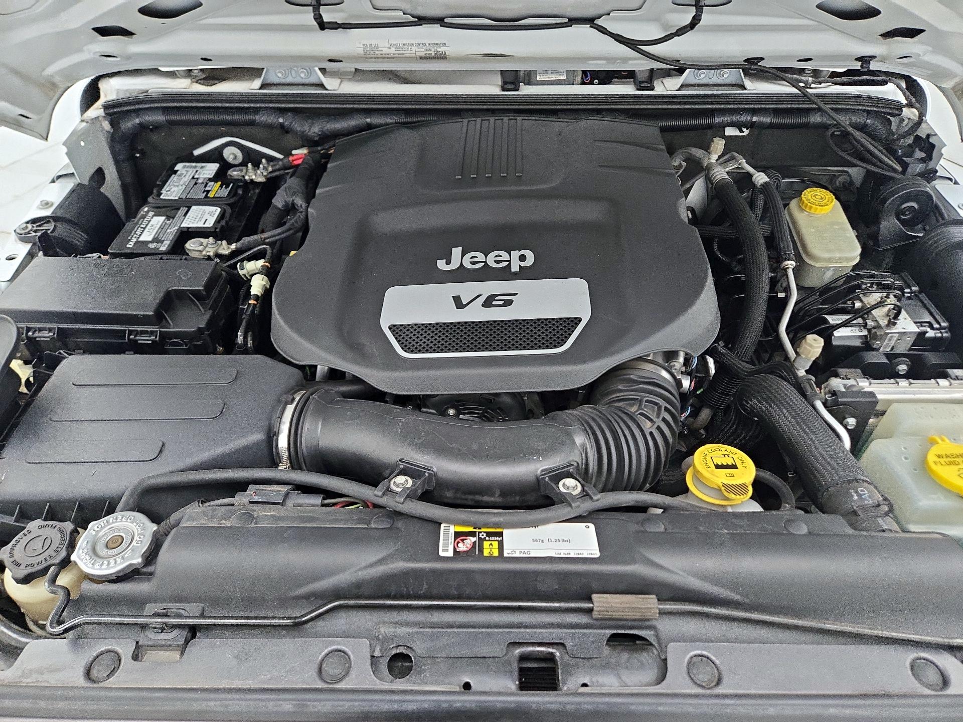 Thumbnail: 2016 Jeep Wrangler - 19