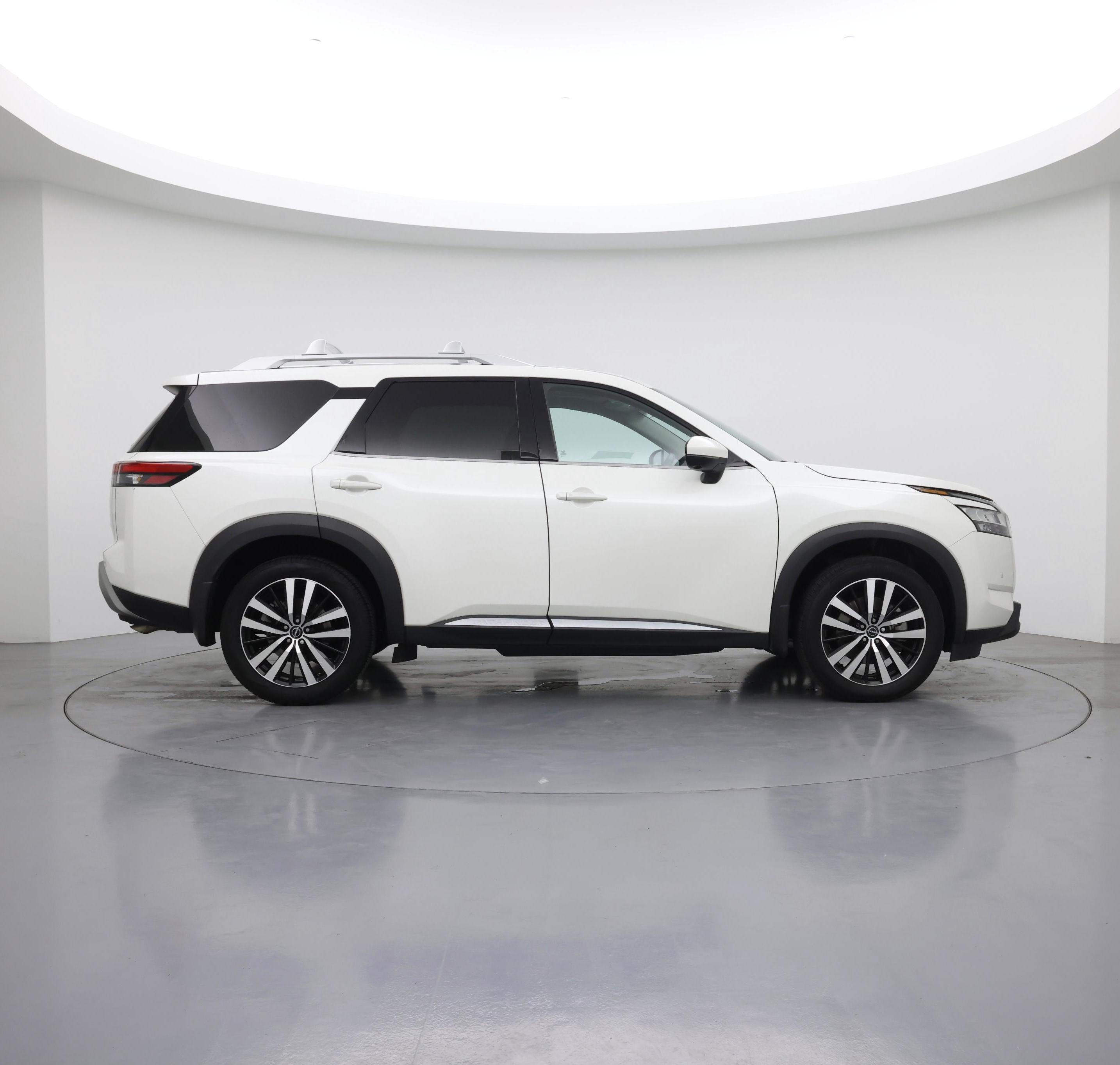 Thumbnail: 2023 Nissan Pathfinder - 7