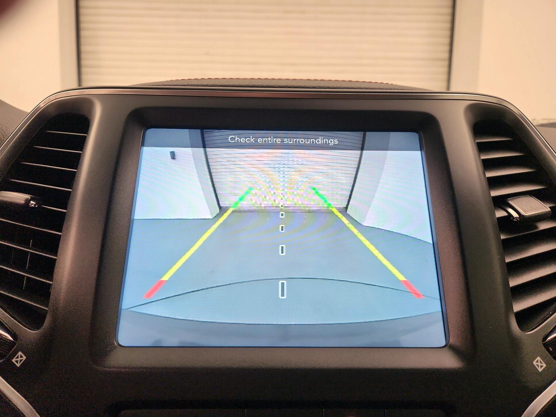 Thumbnail: 2022 Jeep Cherokee - 14