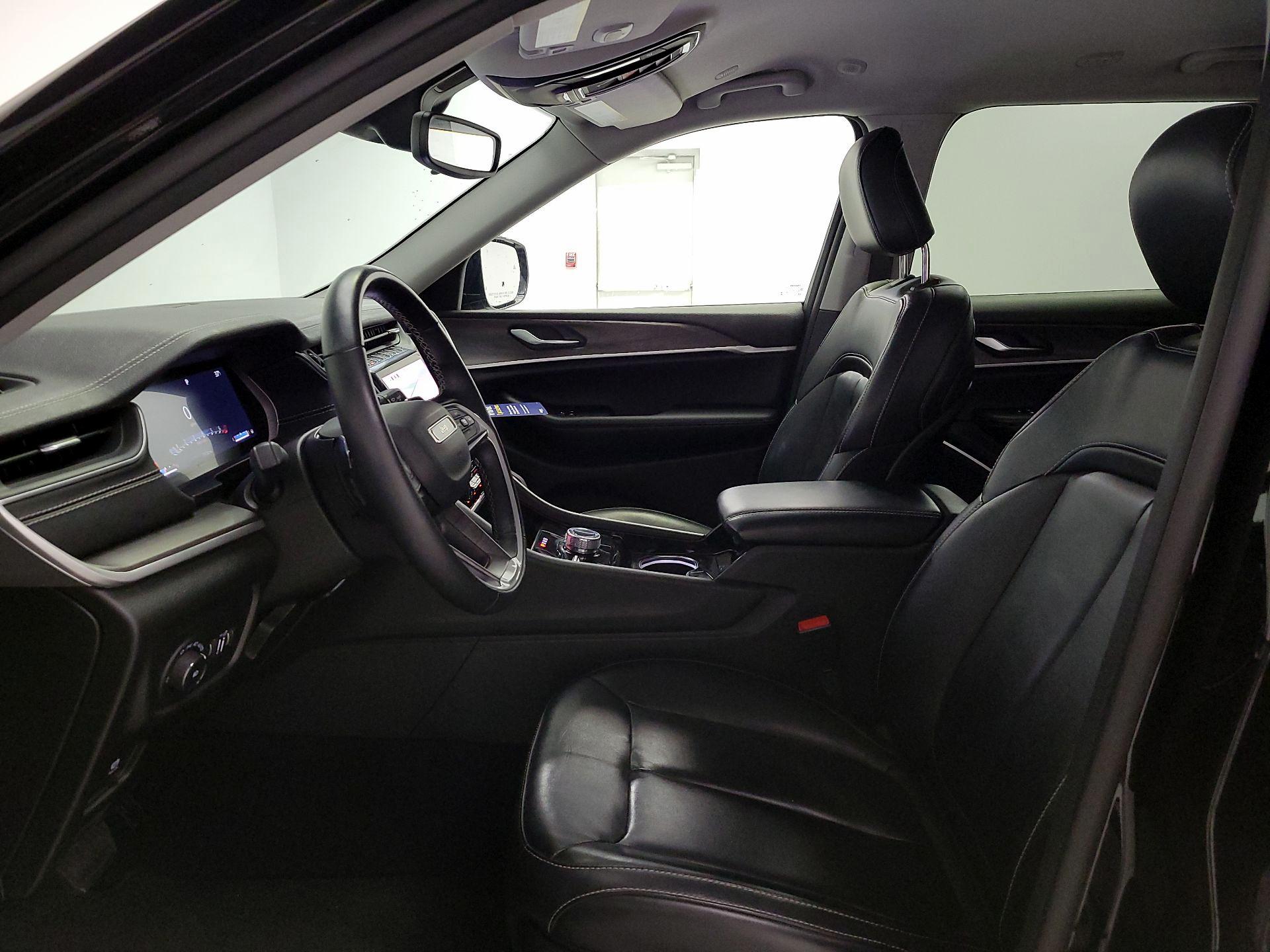 Thumbnail: 2022 Jeep Grand Cherokee L - 11