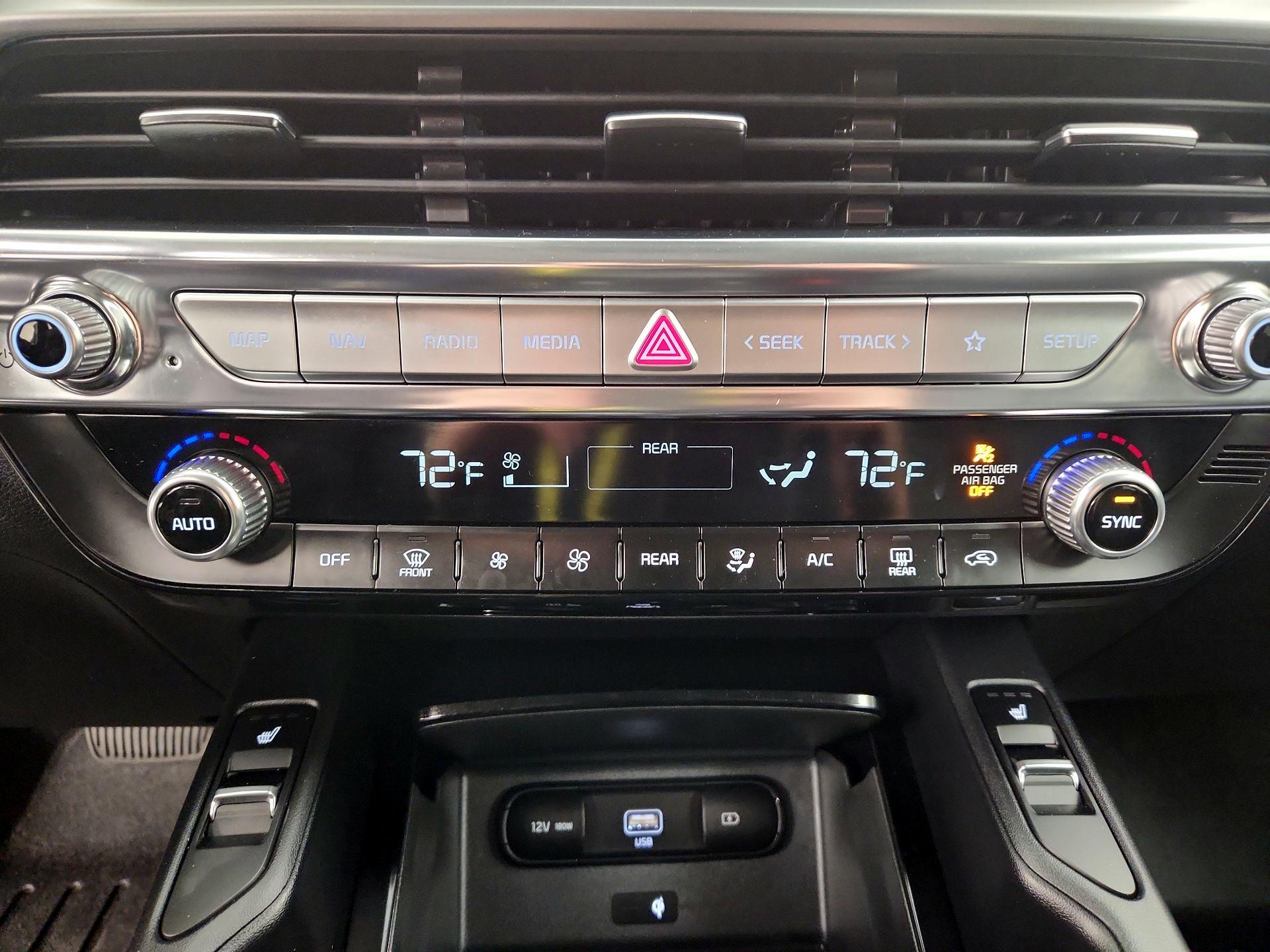 Thumbnail: 2022 Kia Telluride - 17