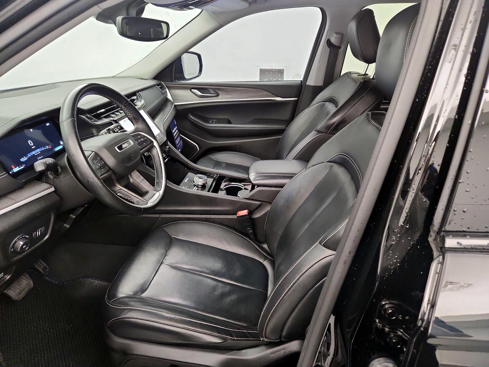 Thumbnail: 2022 Jeep Grand Cherokee L - 11