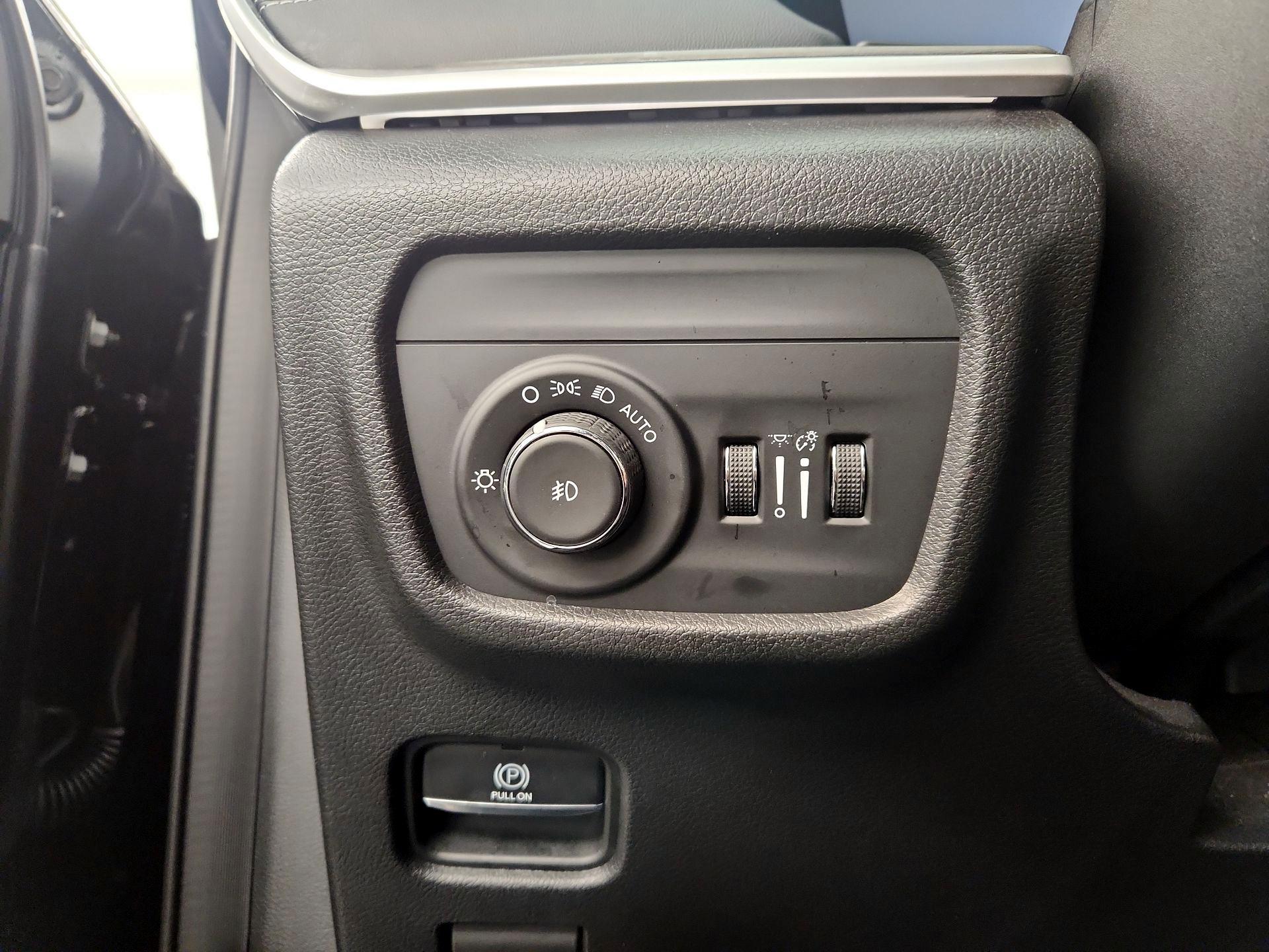 Thumbnail: 2022 Jeep Grand Cherokee L - 13