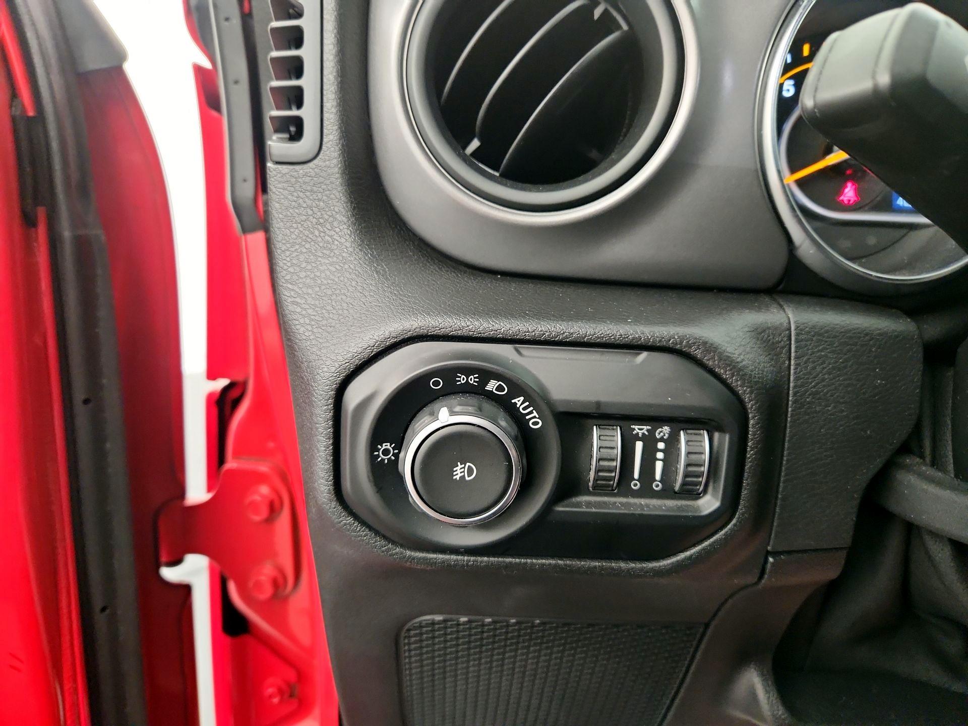 Thumbnail: 2021 Jeep Wrangler - 13