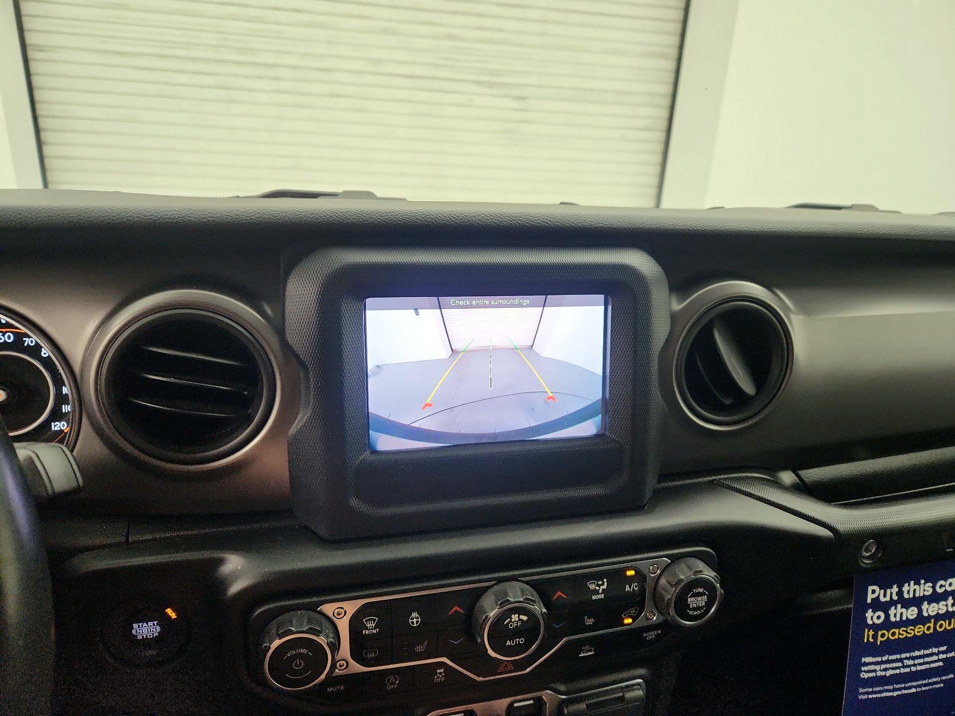 Thumbnail: 2021 Jeep Wrangler - 14