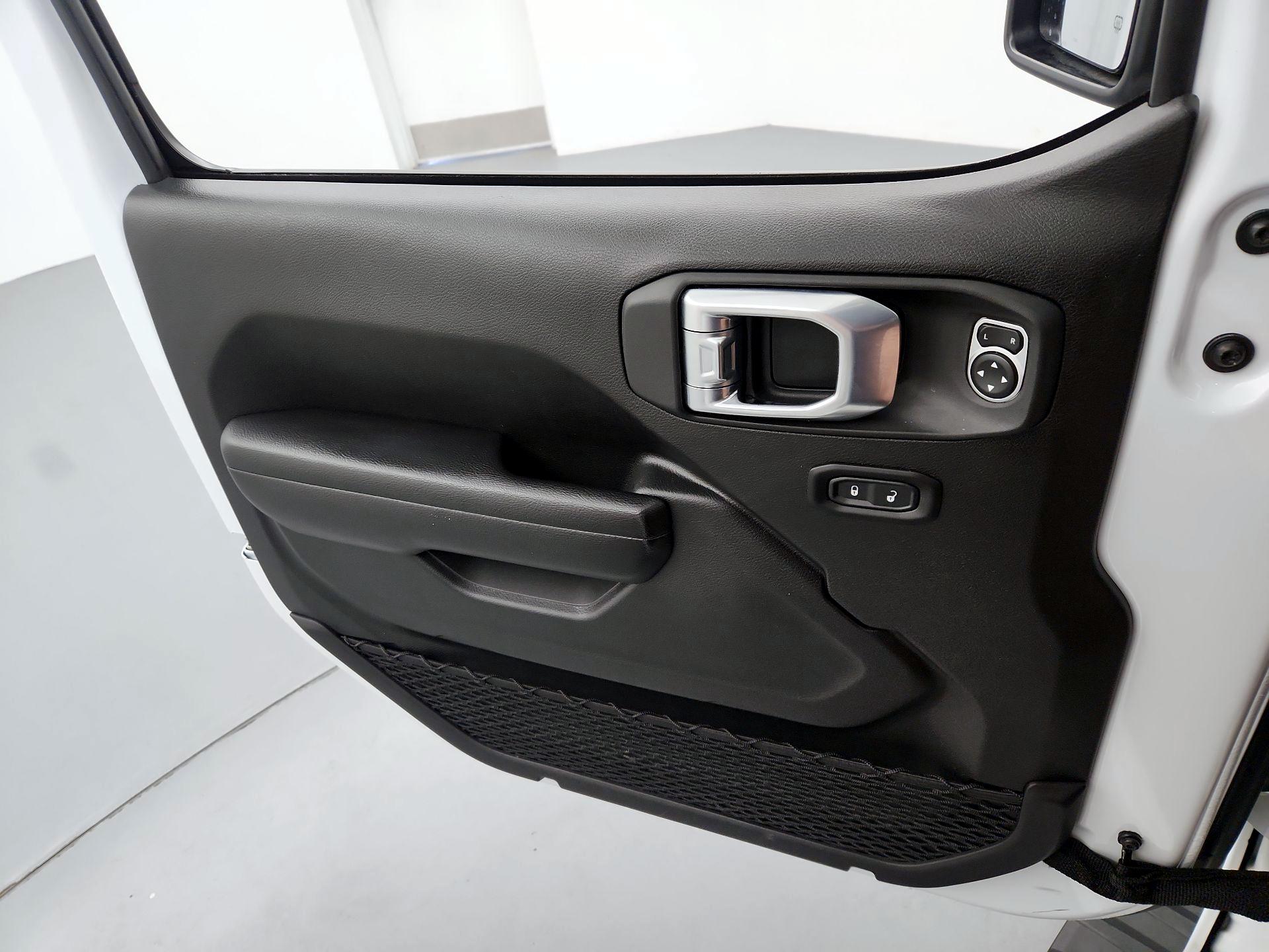 Thumbnail: 2021 Jeep Wrangler - 12