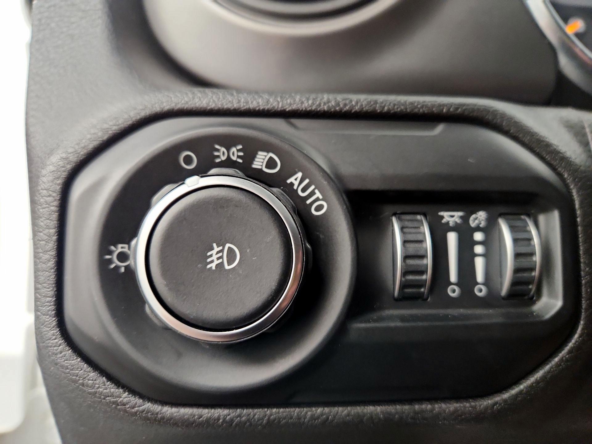 Thumbnail: 2021 Jeep Wrangler - 13