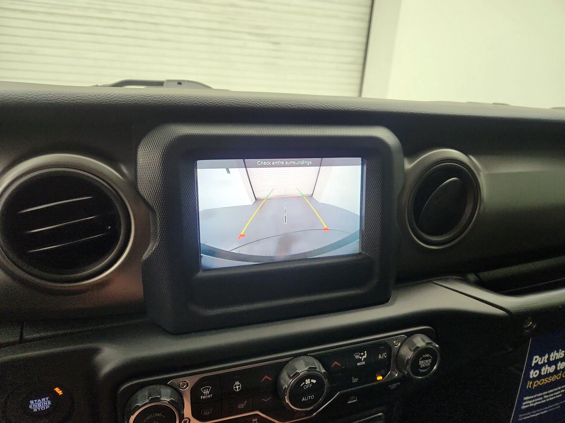 Thumbnail: 2021 Jeep Wrangler - 14