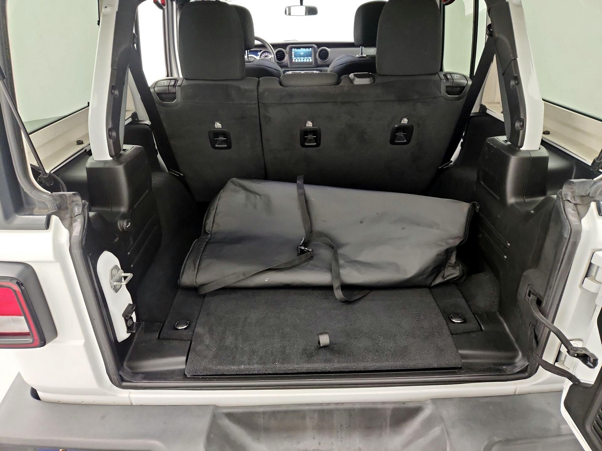 Thumbnail: 2021 Jeep Wrangler - 19