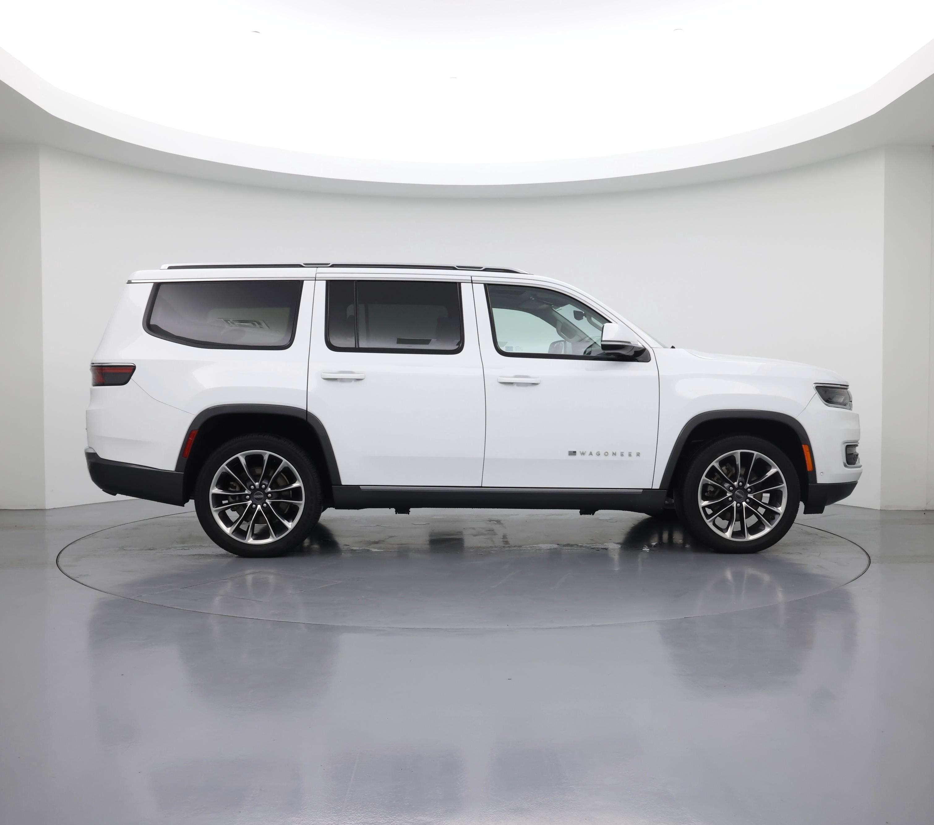 Thumbnail: 2022 Jeep Wagoneer - 7