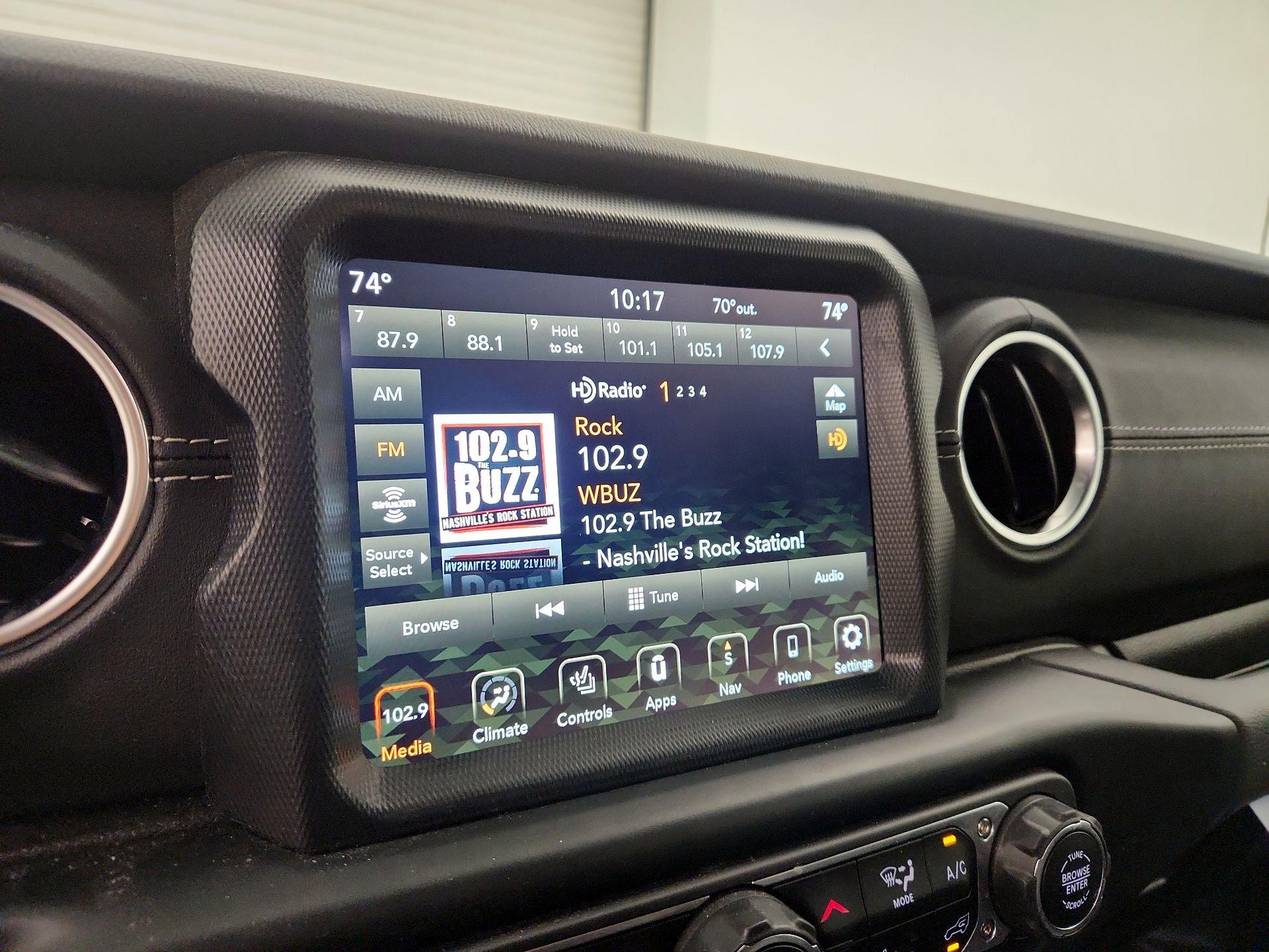 Thumbnail: 2021 Jeep Wrangler - 16