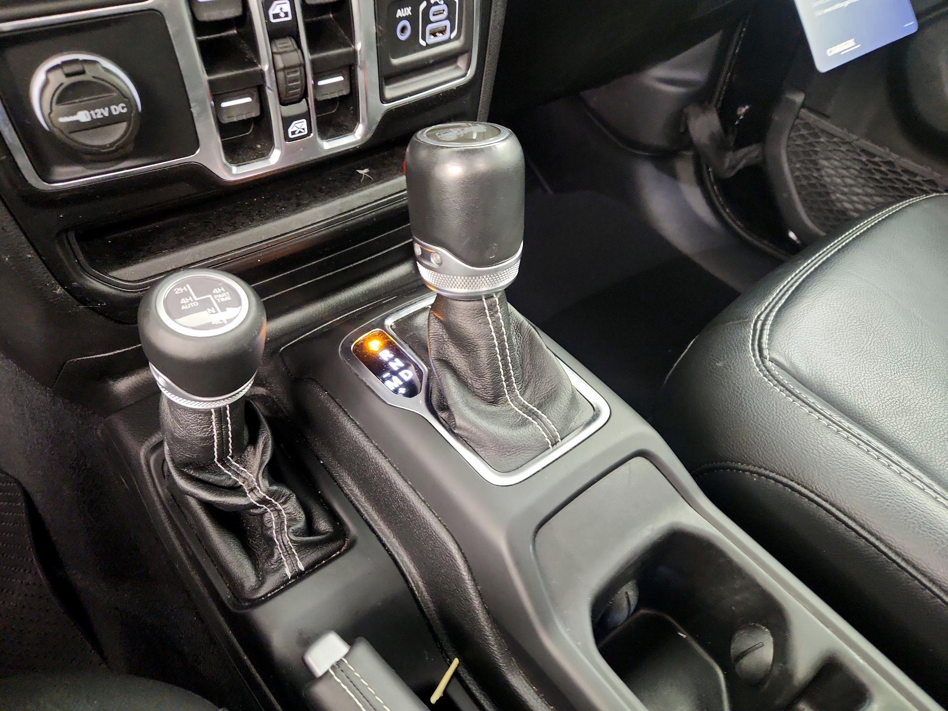 Thumbnail: 2021 Jeep Wrangler - 18