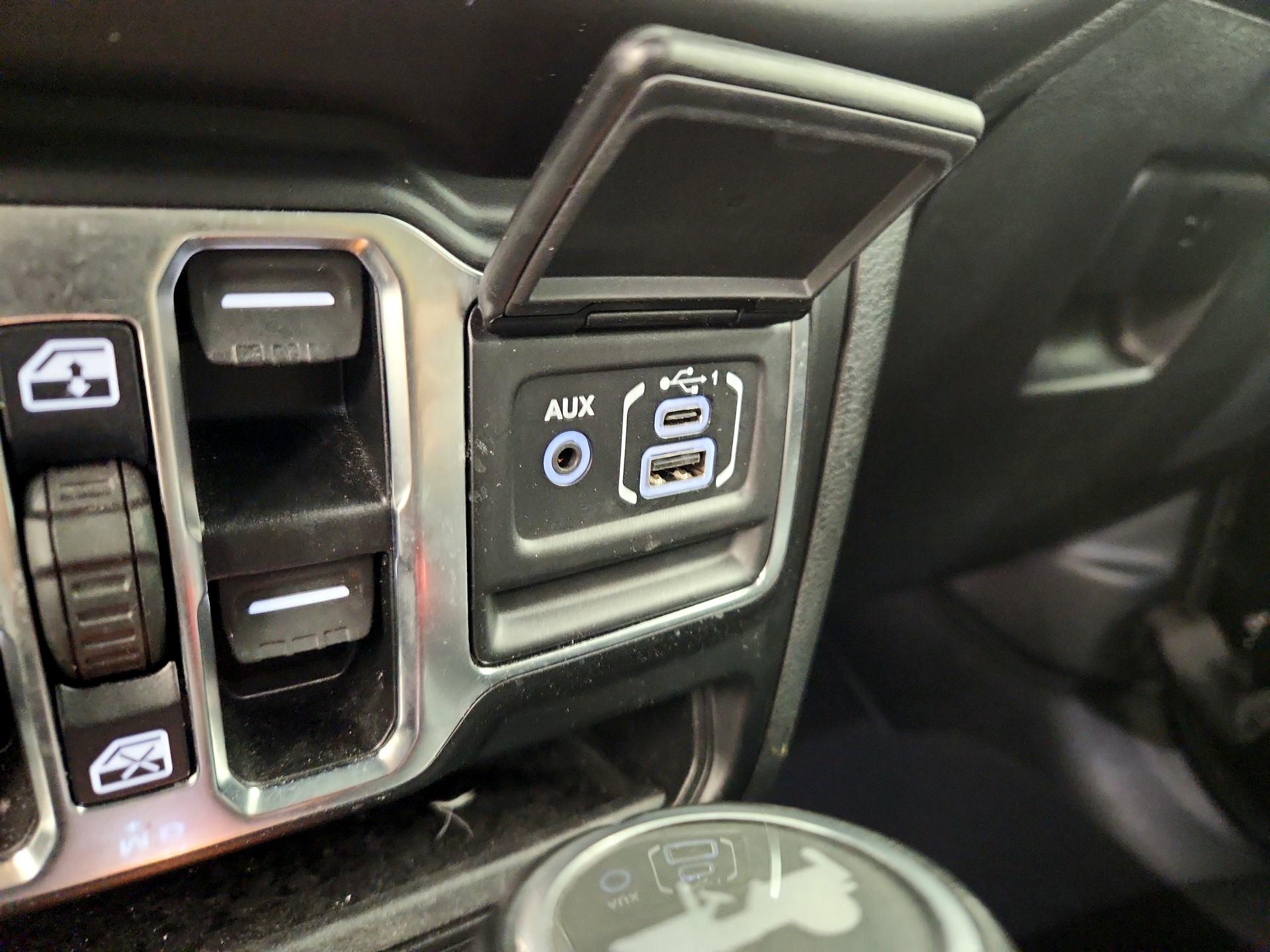 Thumbnail: 2021 Jeep Wrangler - 19