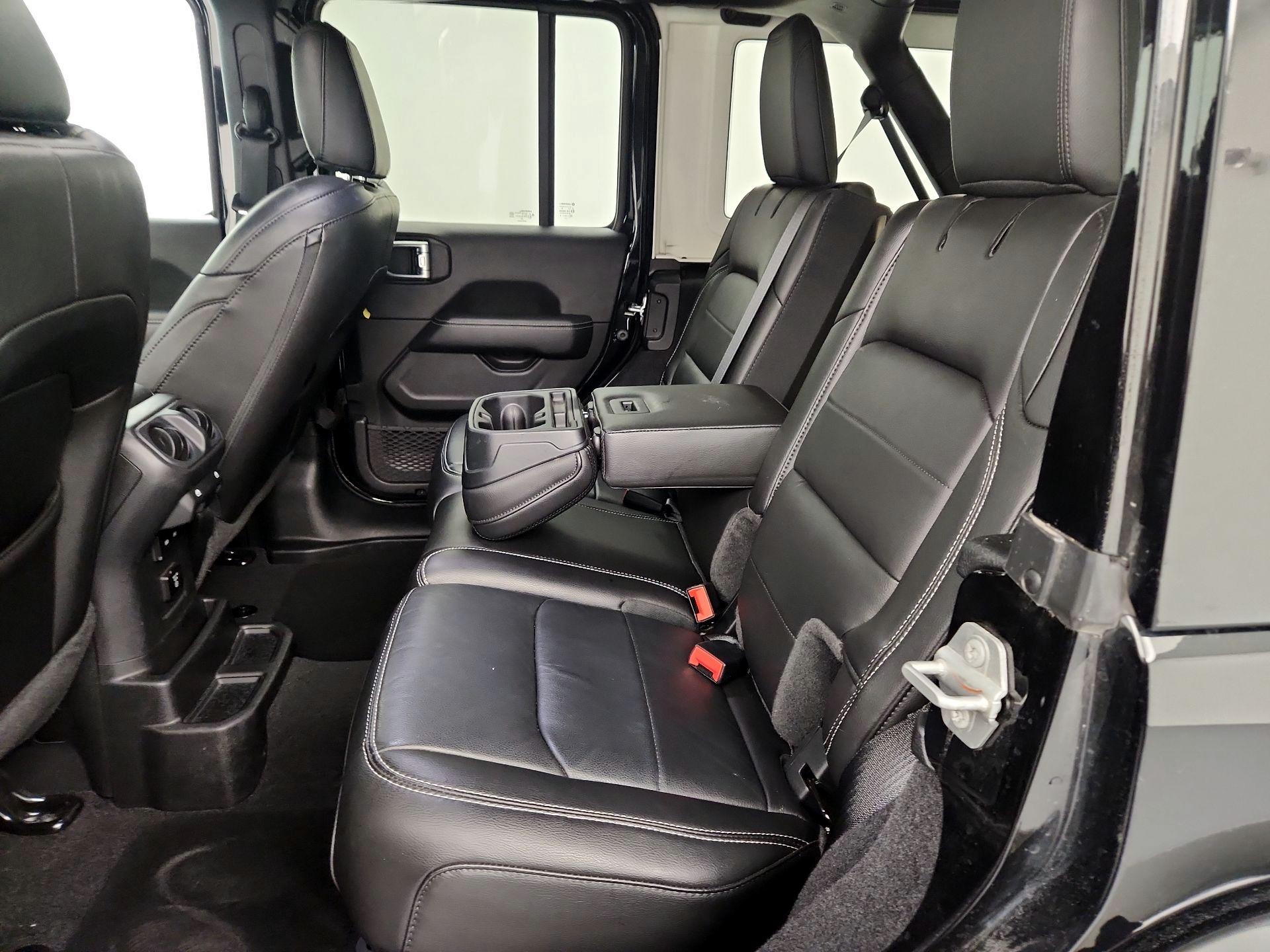 Thumbnail: 2021 Jeep Wrangler - 20