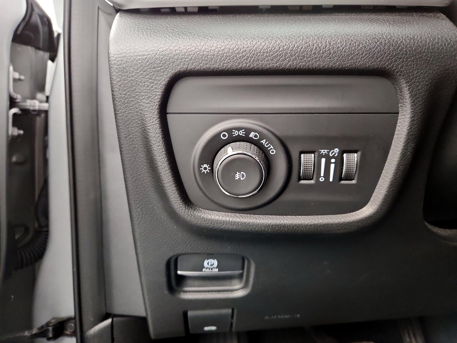 Thumbnail: 2022 Jeep Grand Cherokee L - 13