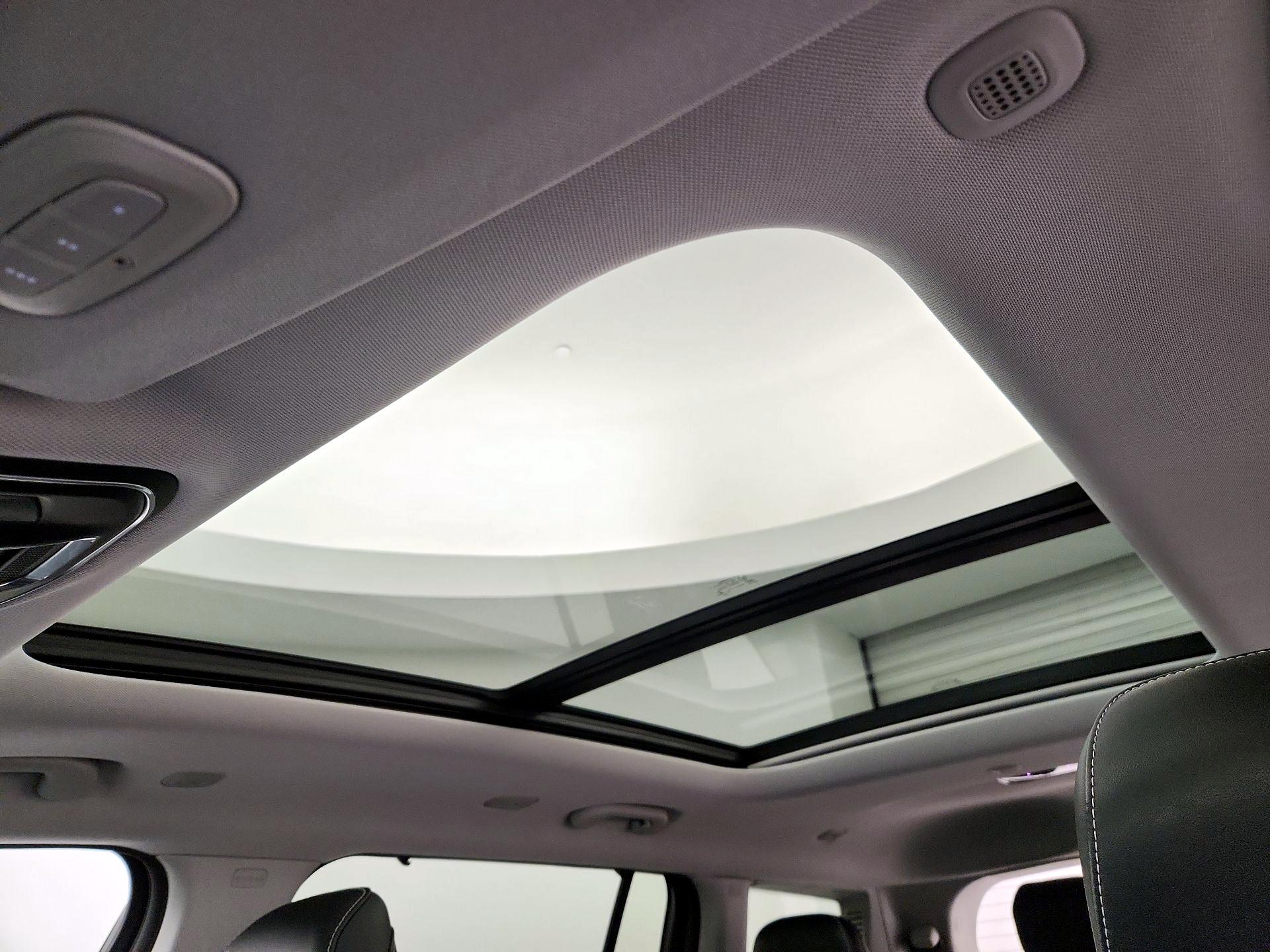 Thumbnail: 2022 Jeep Grand Cherokee L - 20