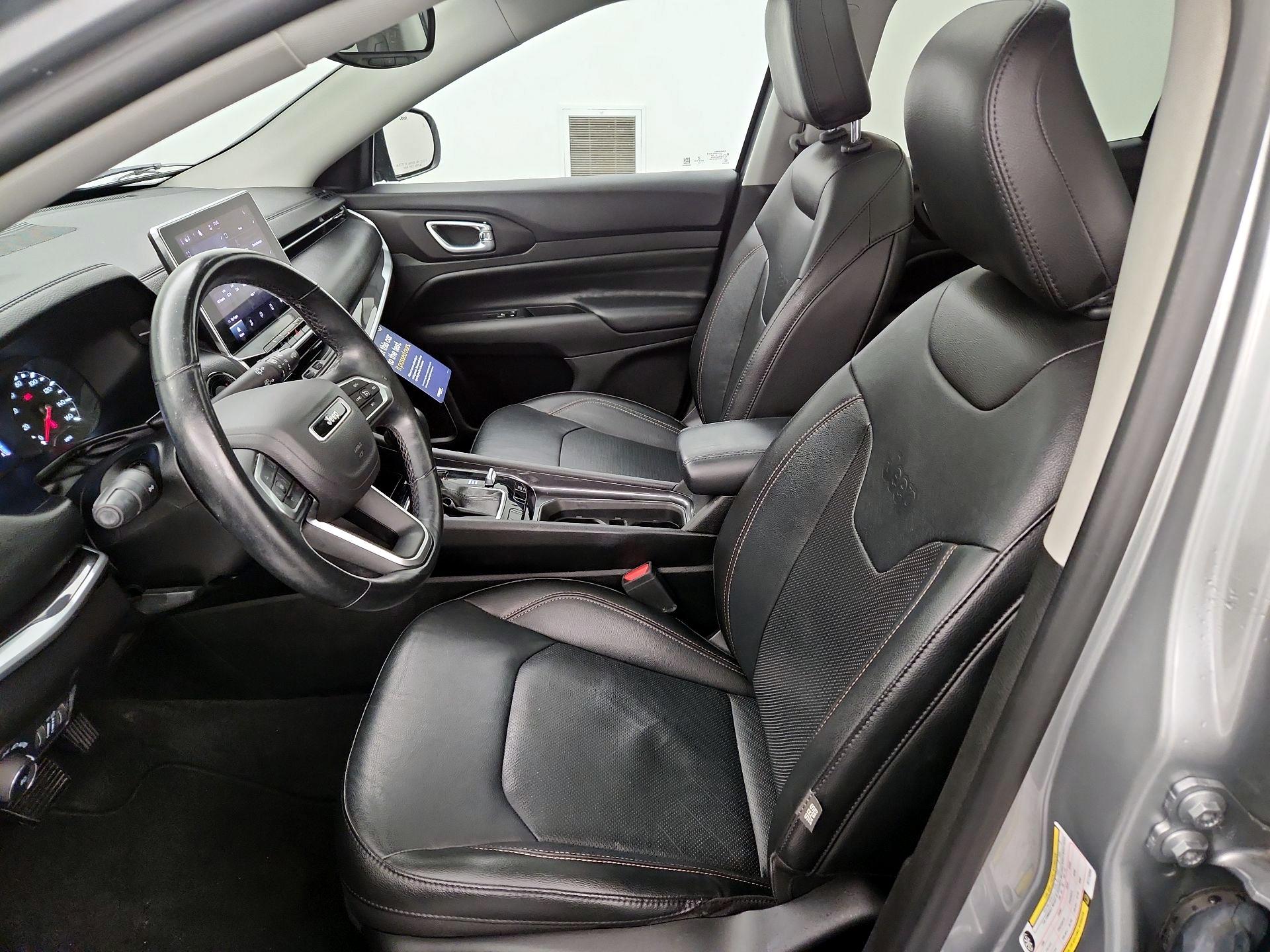 Thumbnail: 2022 Jeep Compass - 11