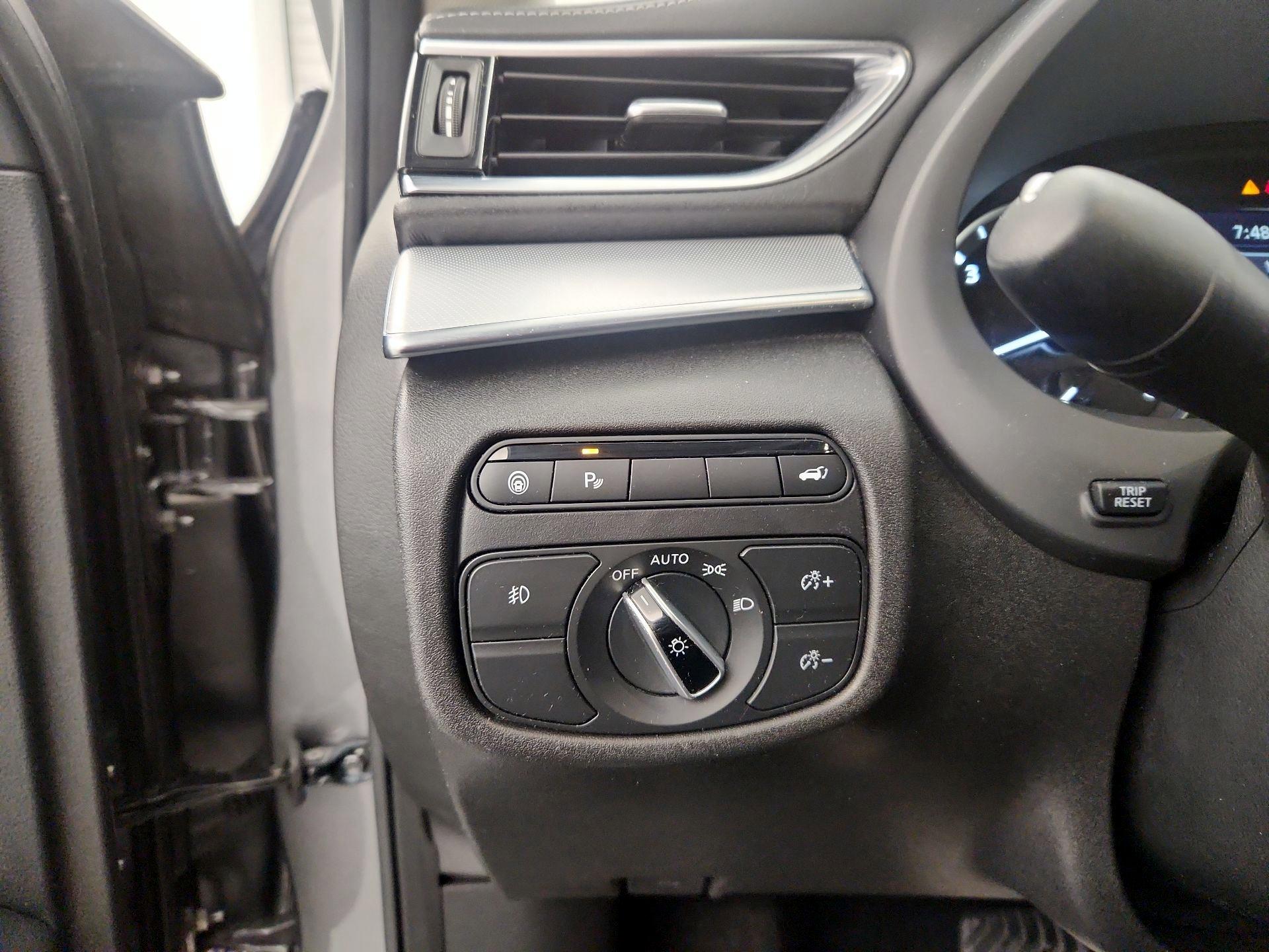 Thumbnail: 2020 INFINITI QX50 - 13