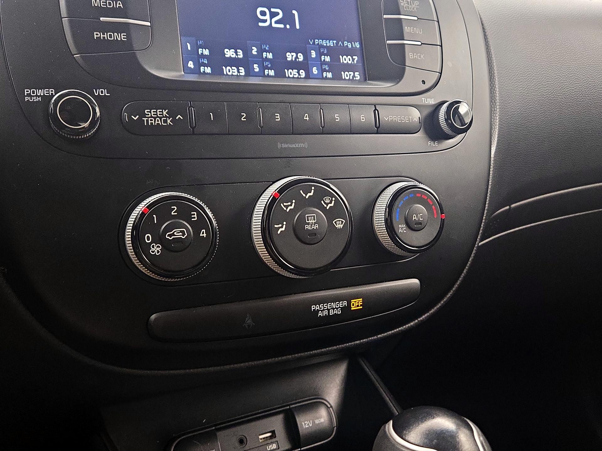 Thumbnail: 2017 Kia Soul - 15