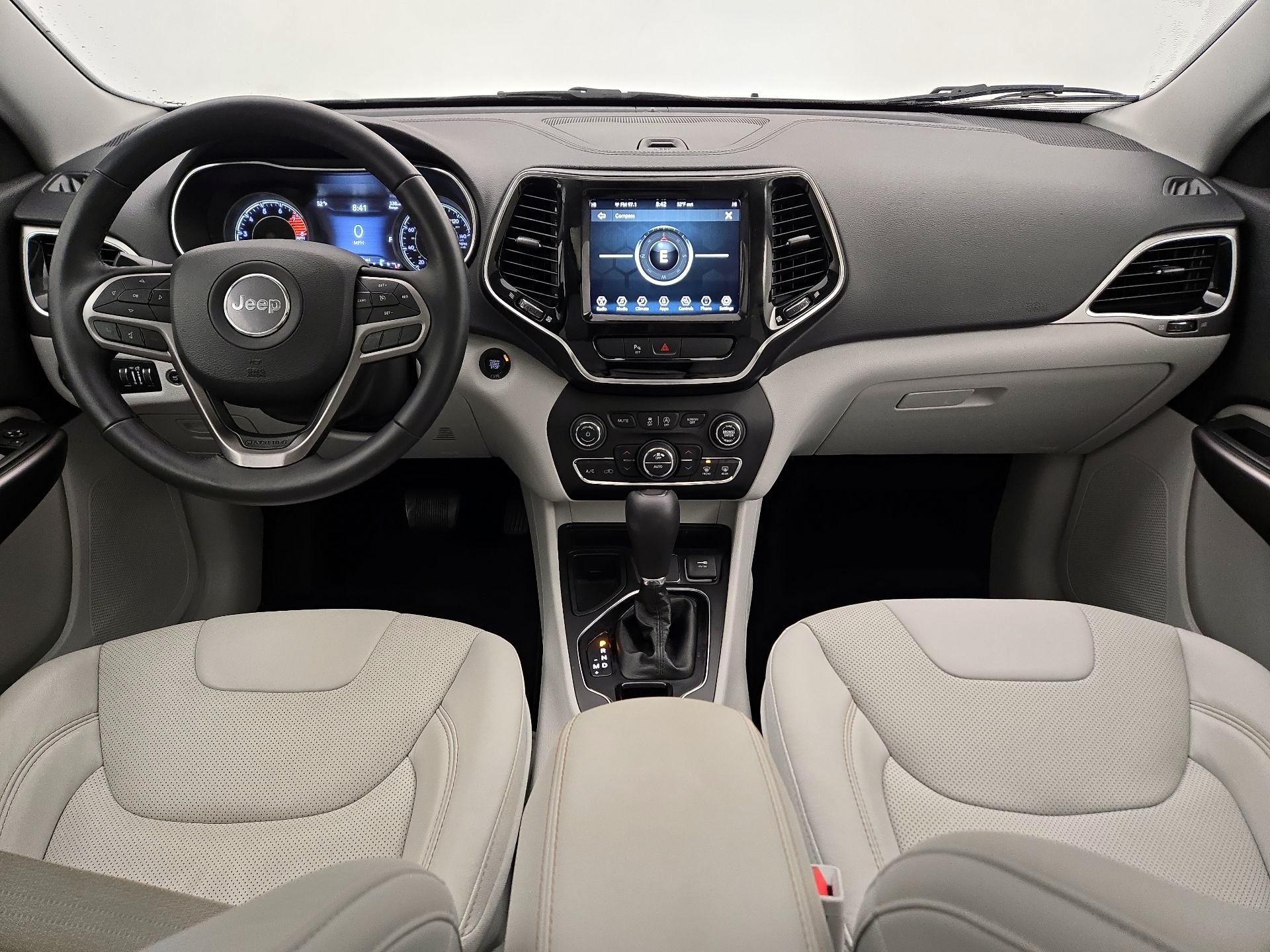 Thumbnail: 2019 Jeep Cherokee - 9