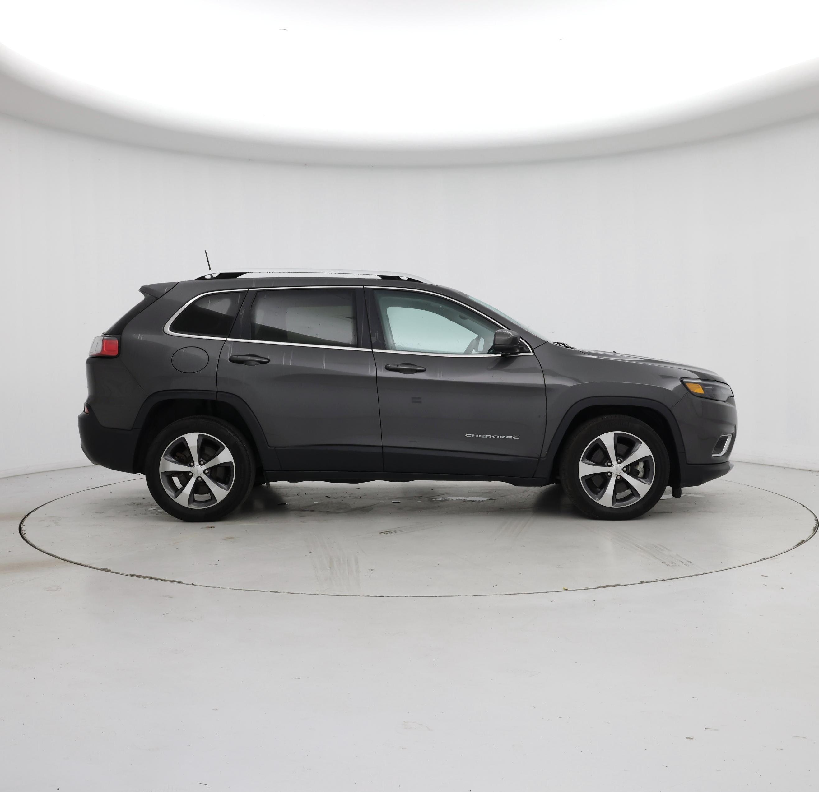 Thumbnail: 2019 Jeep Cherokee - 7