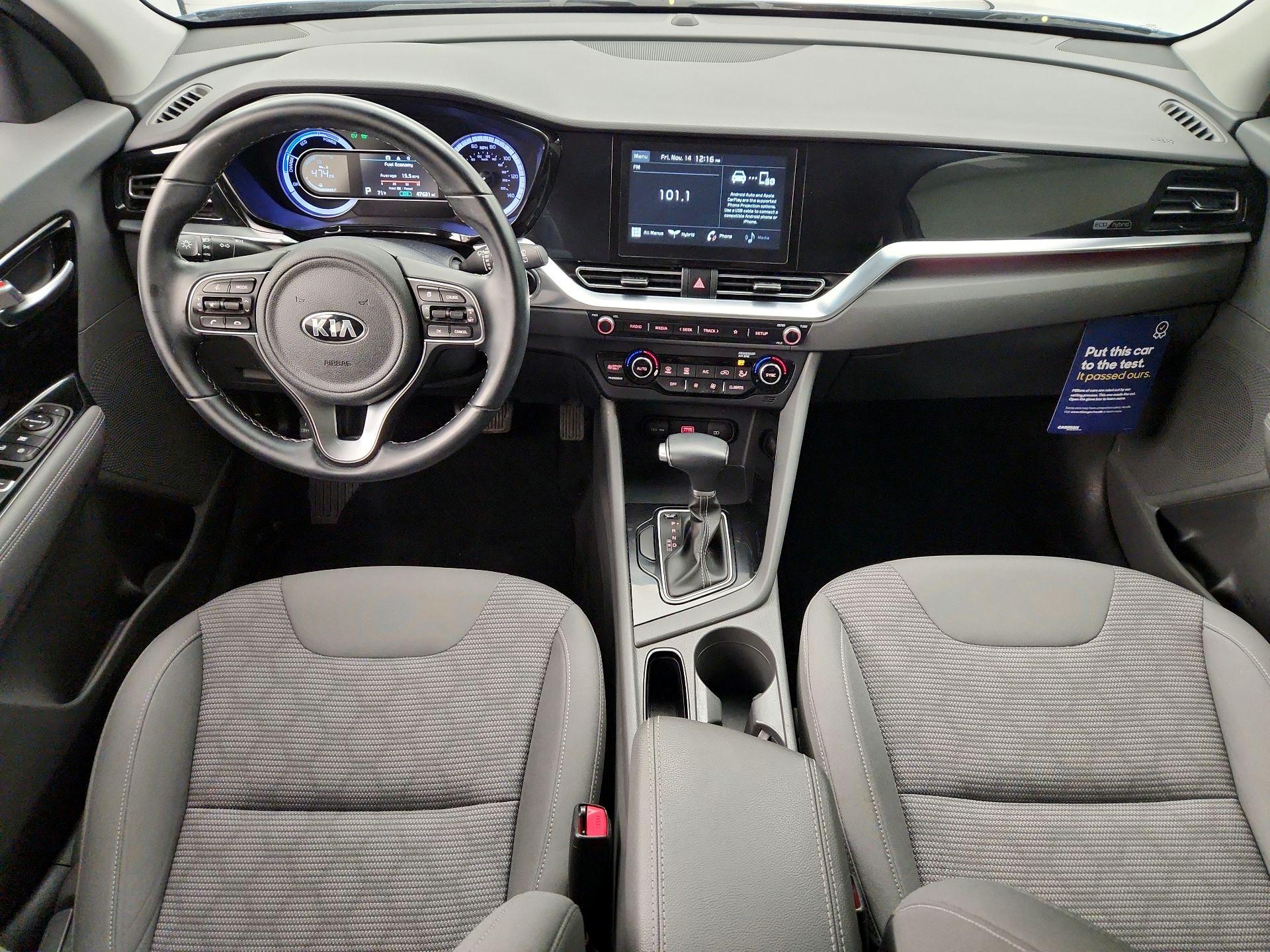 Thumbnail: 2020 Kia Niro - 9