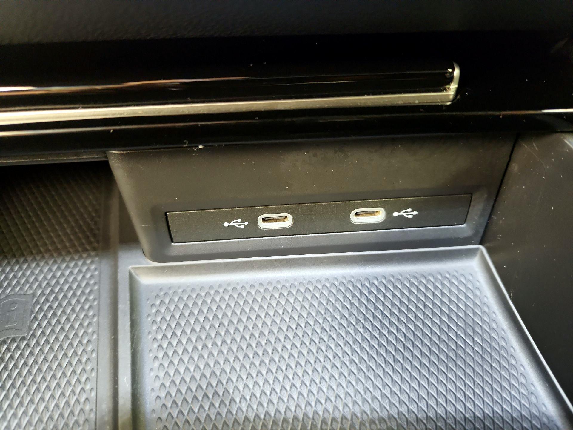 Thumbnail: 2024 Volkswagen Atlas - 18