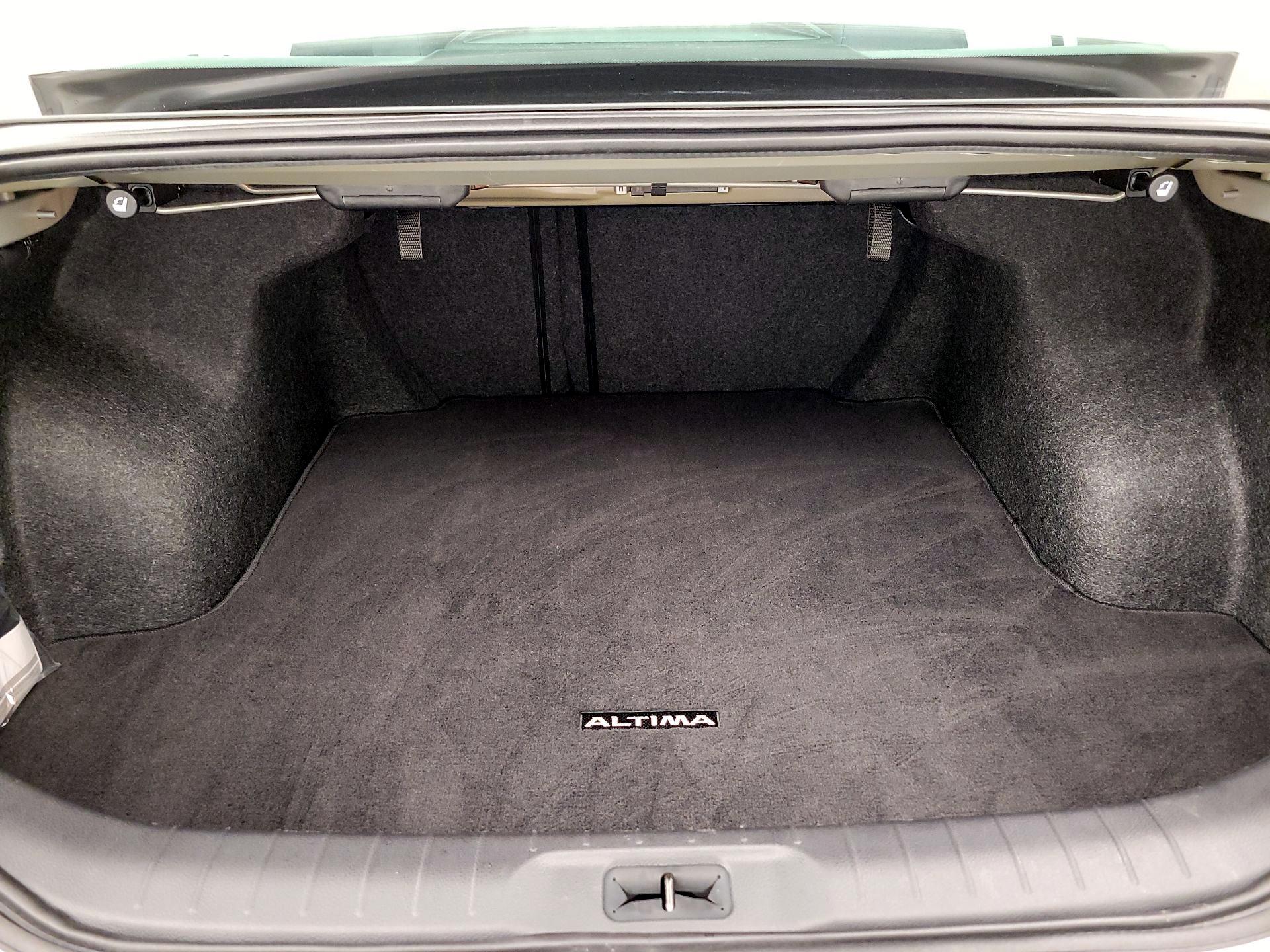 Thumbnail: 2022 Nissan Altima - 20