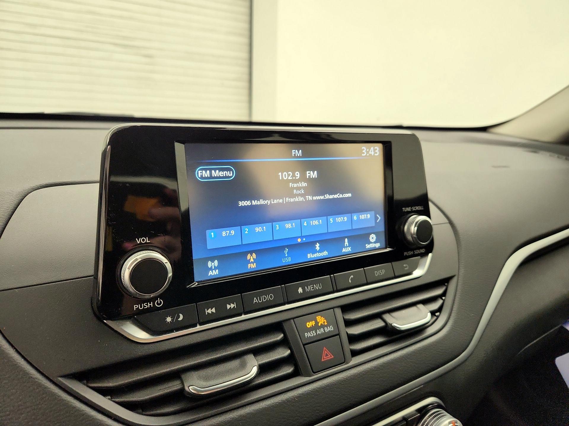 Thumbnail: 2022 Nissan Altima - 15