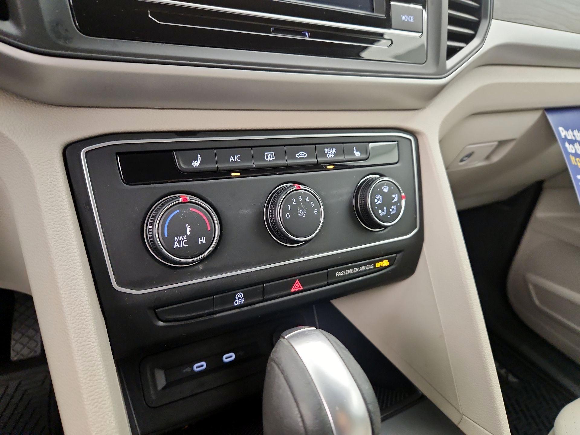 Thumbnail: 2022 Volkswagen Atlas - 16