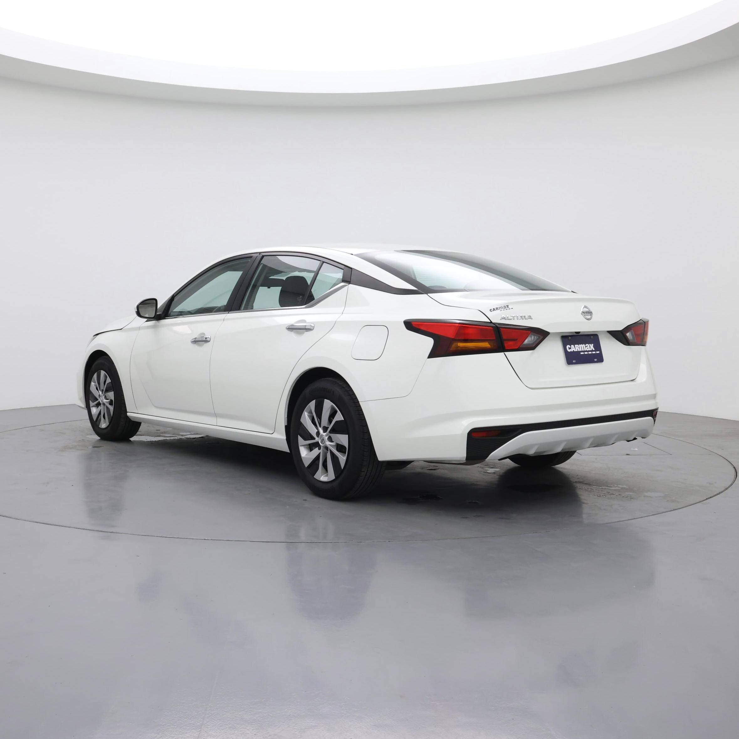 Thumbnail: 2022 Nissan Altima - 2