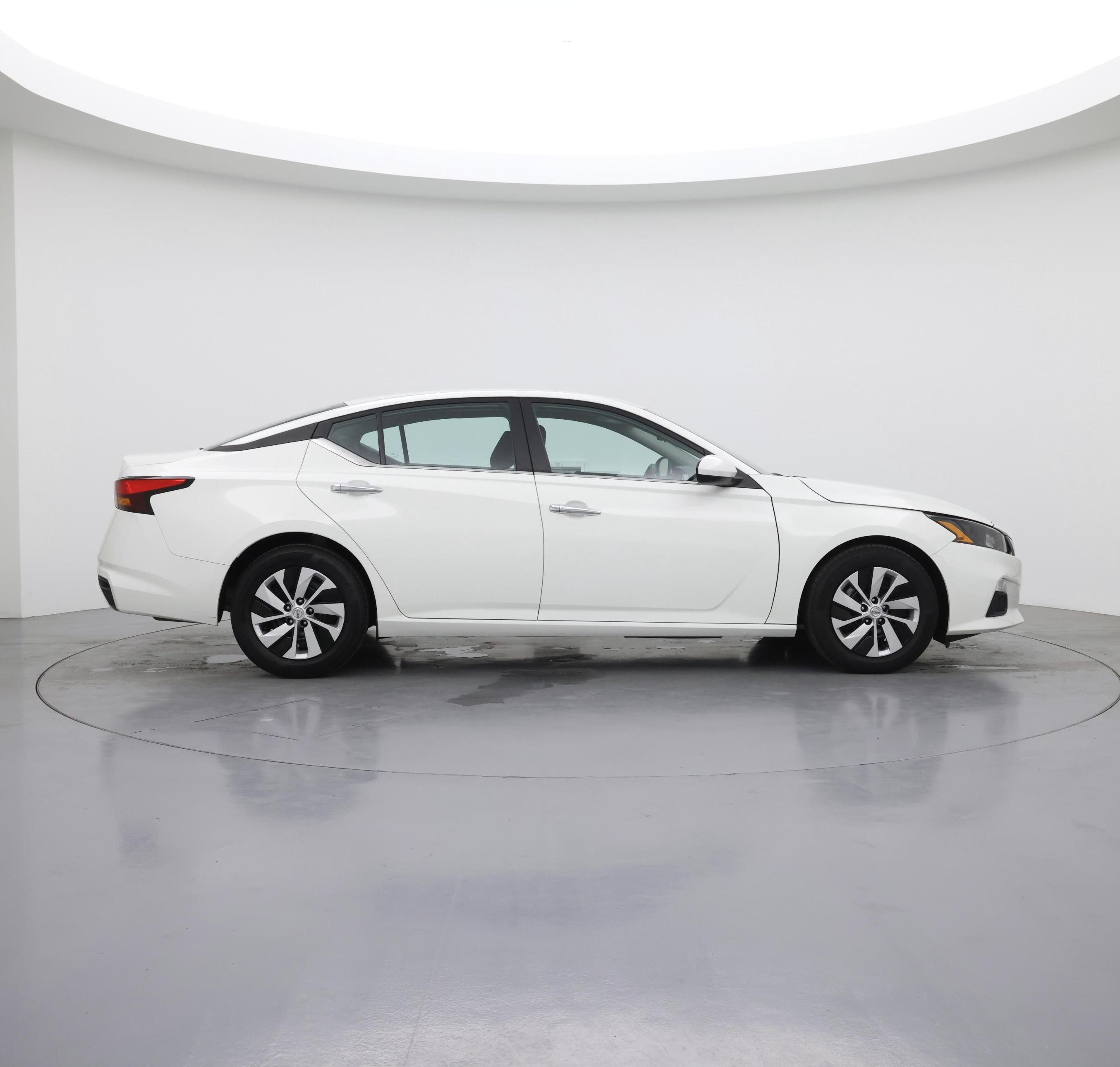 Thumbnail: 2022 Nissan Altima - 7