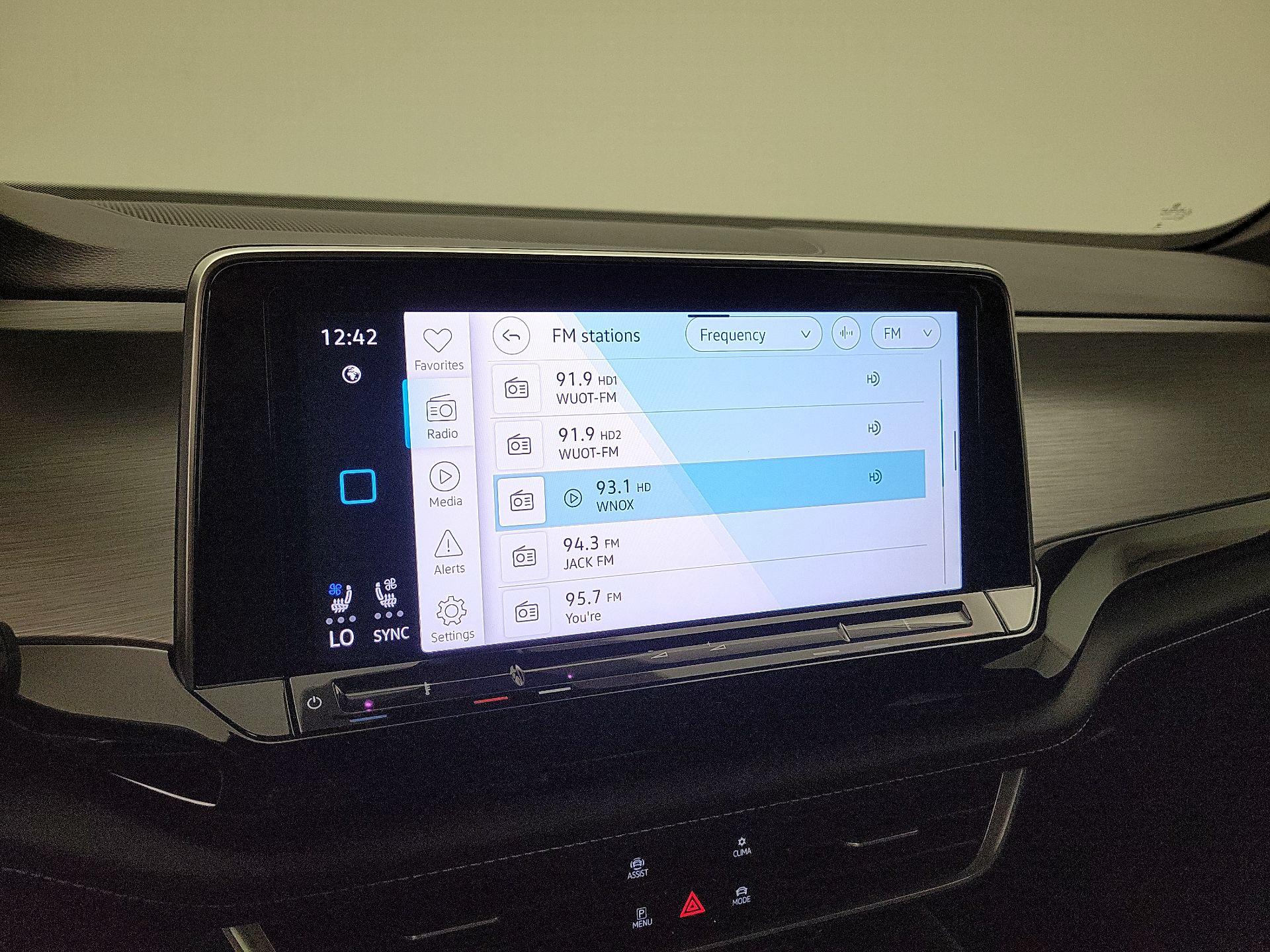 Thumbnail: 2024 Volkswagen Atlas - 15