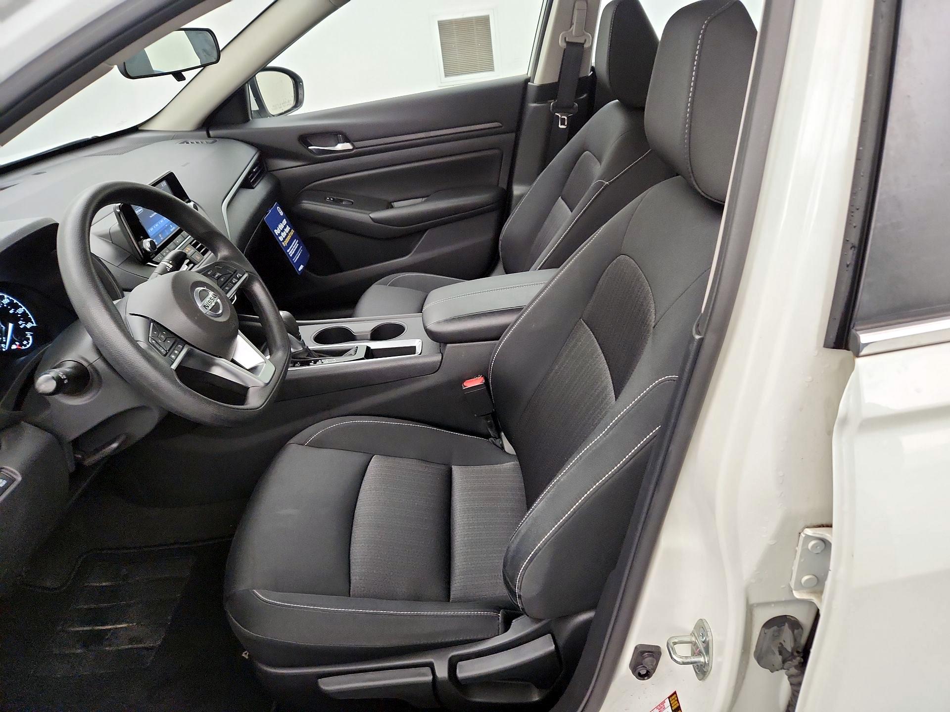 Thumbnail: 2022 Nissan Altima - 11